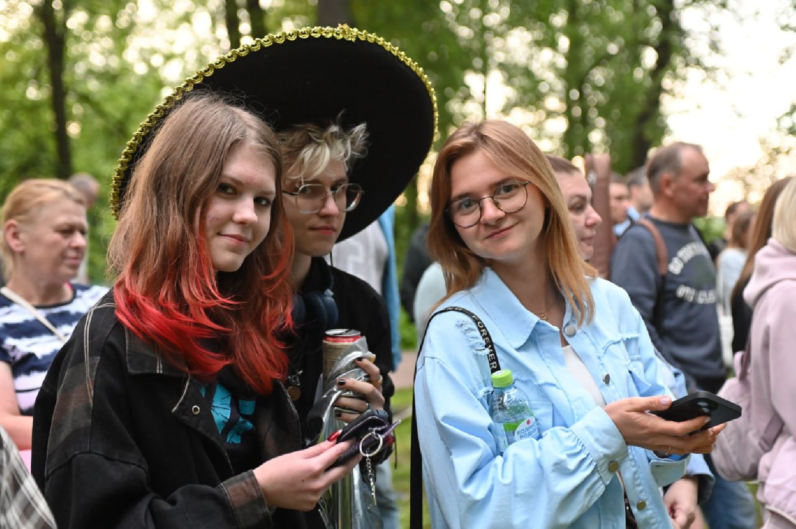 сергиев посад, день молодежи 2025, скитские пруды, танцы, йога, песни под гитару,