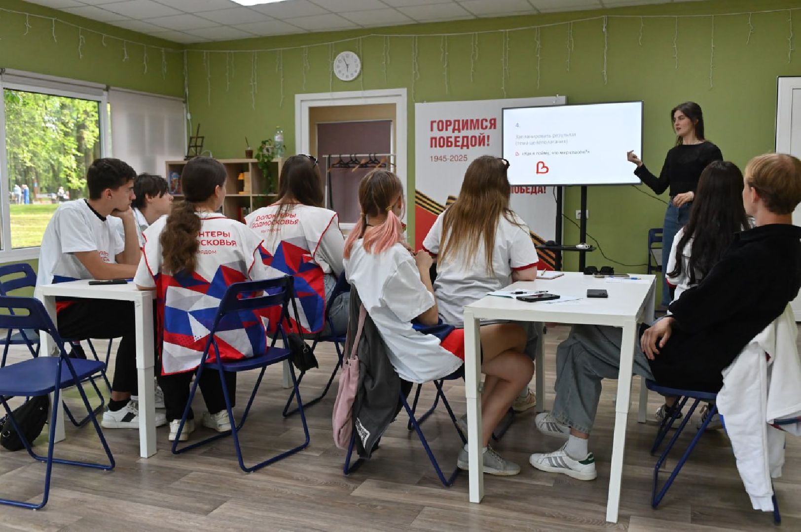 сергиев посад, день молодежи 2025, скитские пруды, танцы, йога, песни под гитару,