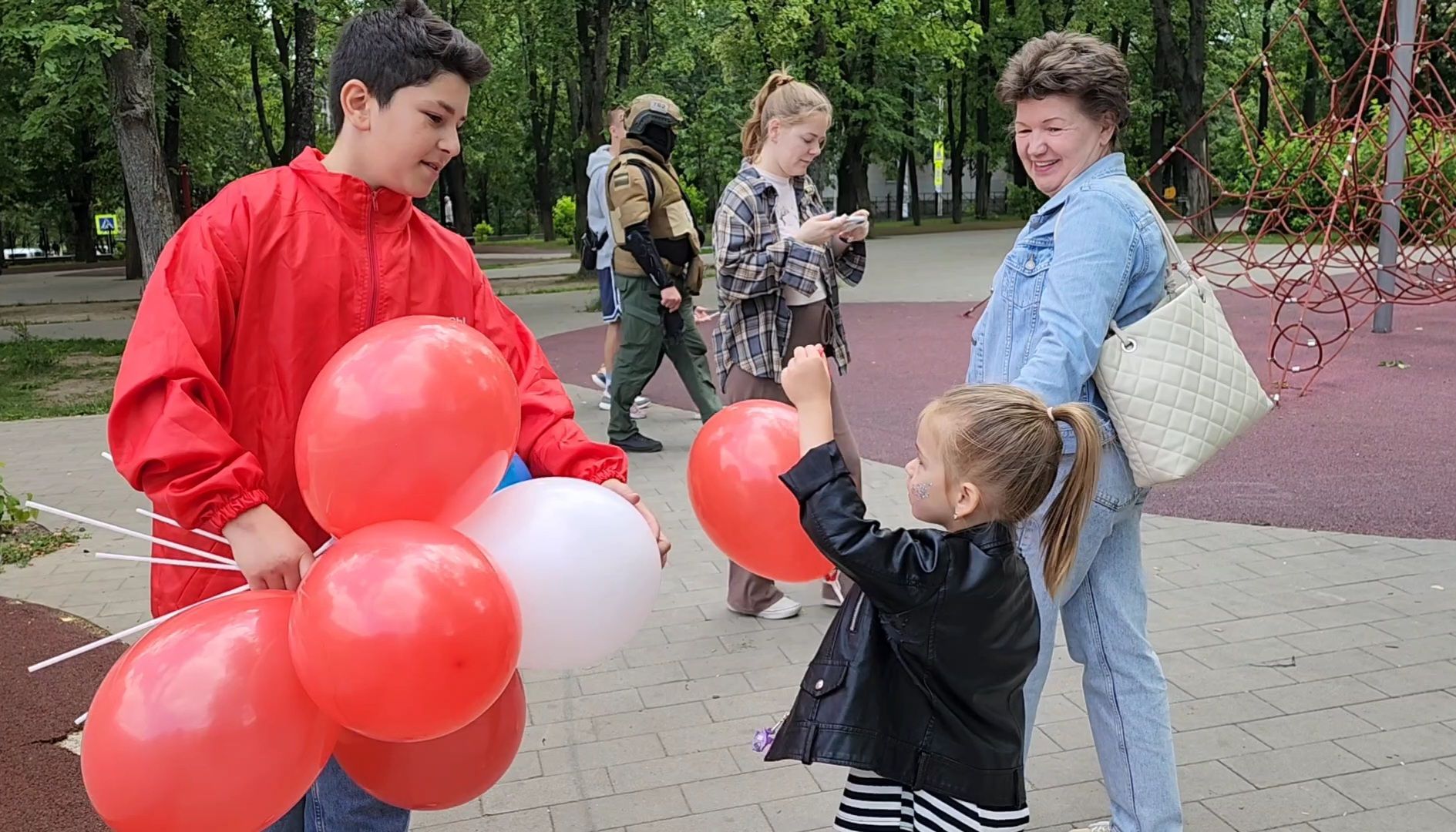 день молодежи, волонтер,