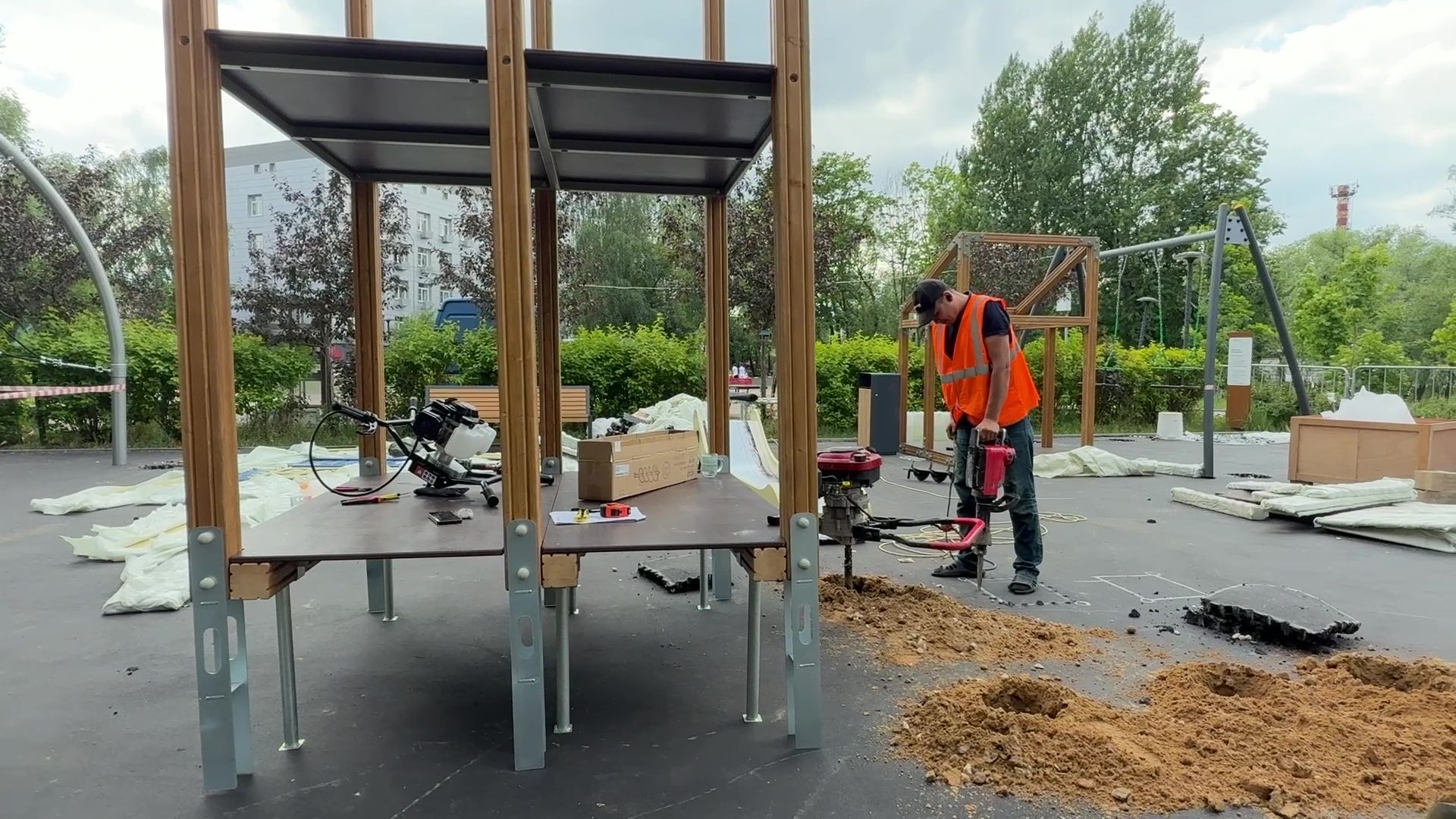 реутов, благоустройство, парк, детская площадка, детская площадка по губернаторской программе,