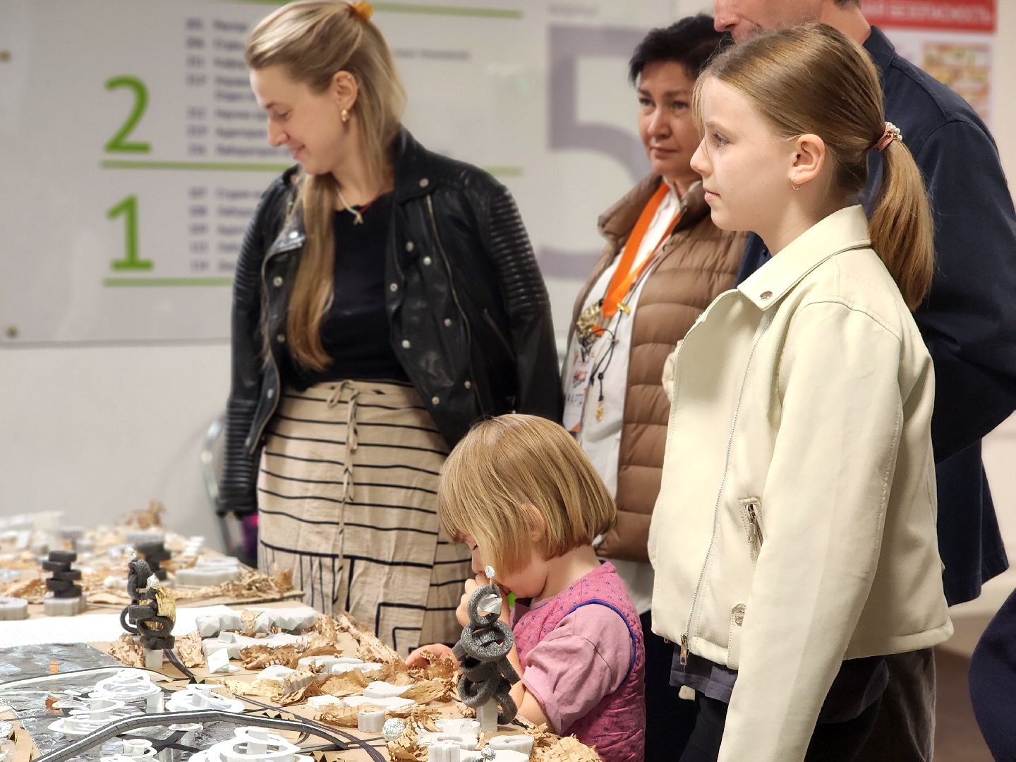 дубна, diyнозавры, университет дубна, урбан-фест, городская среда, детское творчество,