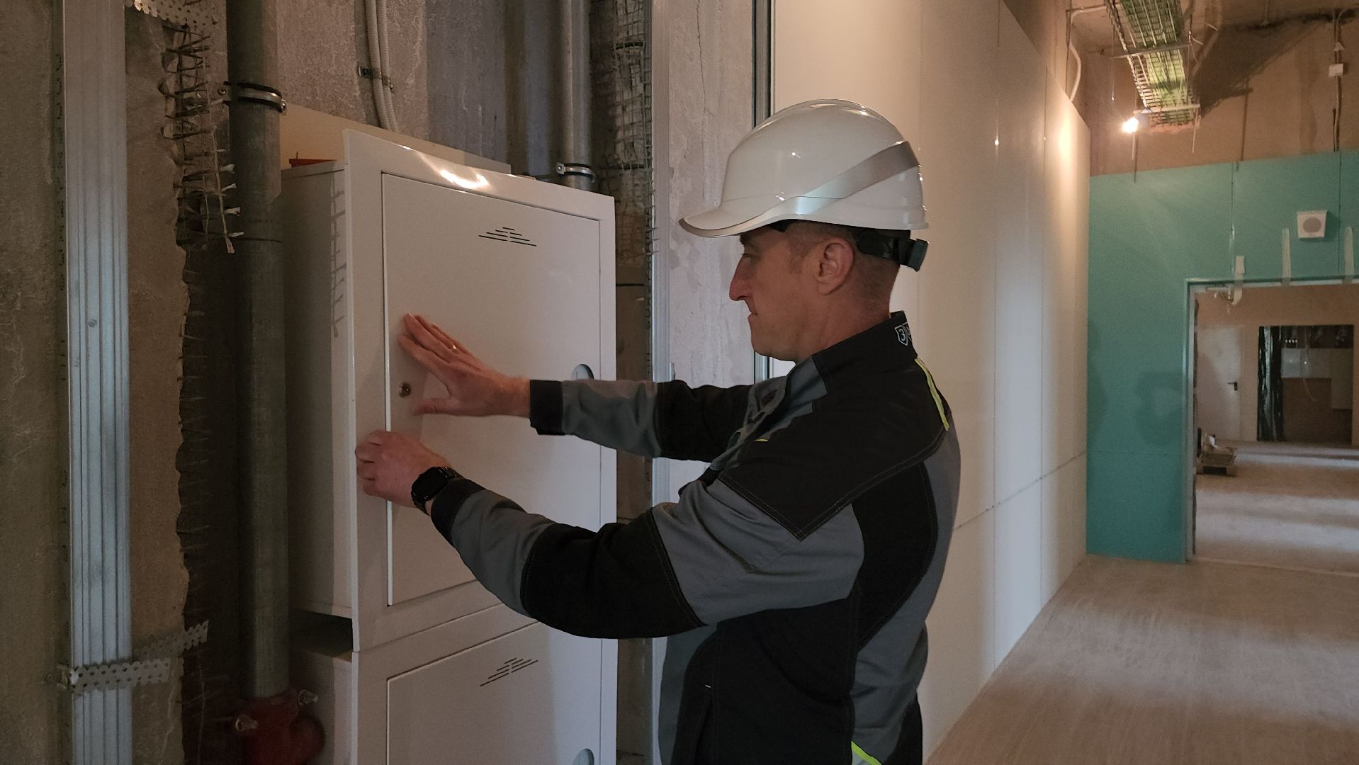 люберцы, новая поликлиника, поселок Октябрьский , строители,