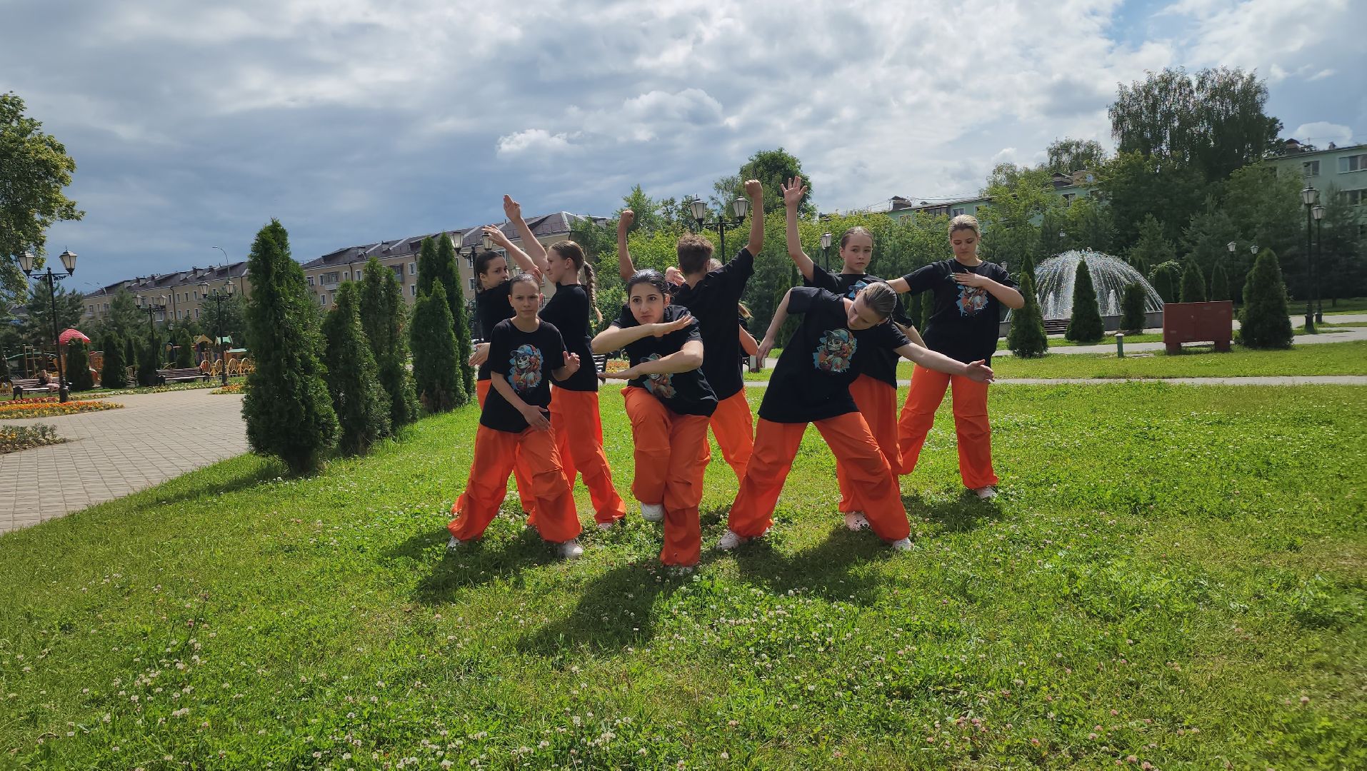 город танцует в парках, культура, танцевальный коллектив, лосино-петровский,