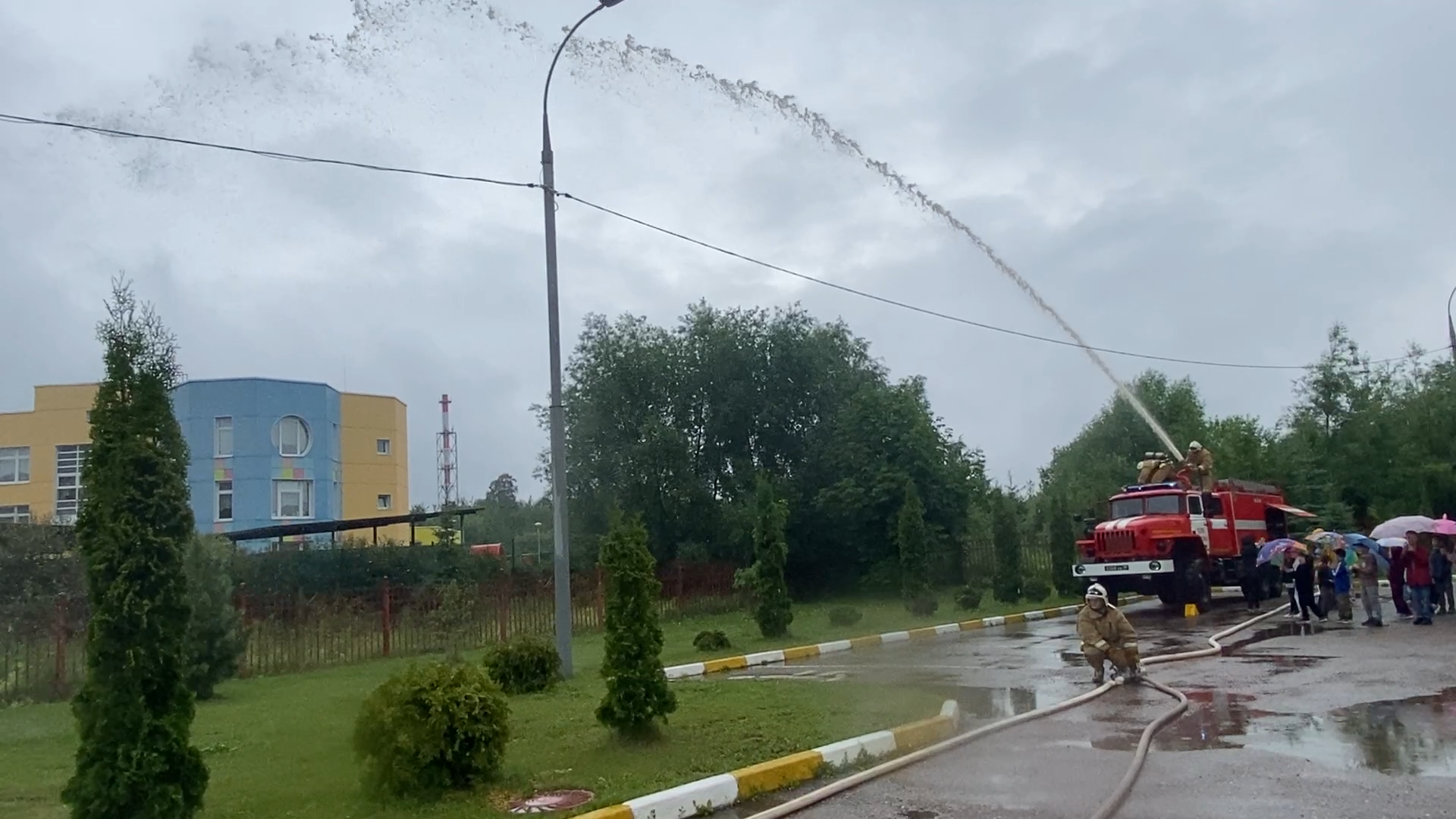 пожарная команда, власиха школа перспектива, летний лагерь , школьный летний лагерь, пожарный расчет,огнеборцы власихи,