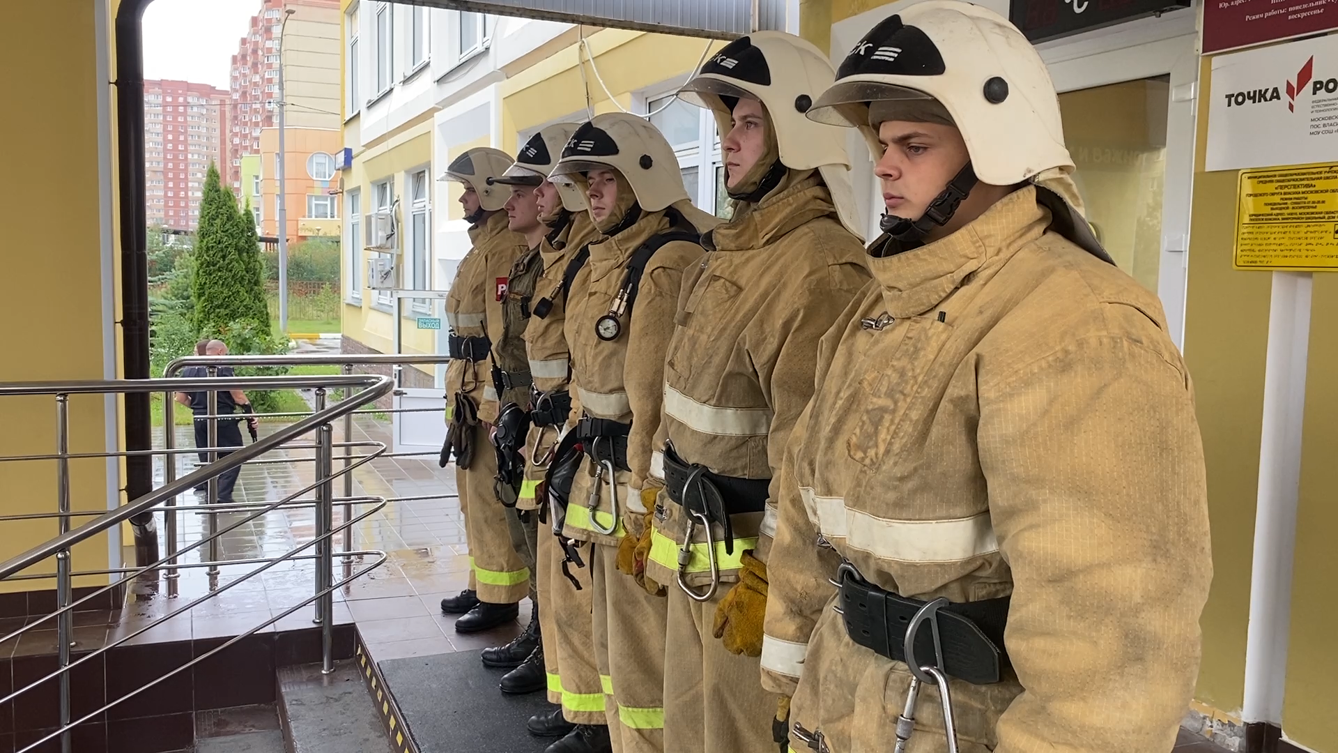 пожарная команда, власиха школа перспектива, летний лагерь , школьный летний лагерь, пожарный расчет,огнеборцы власихи,