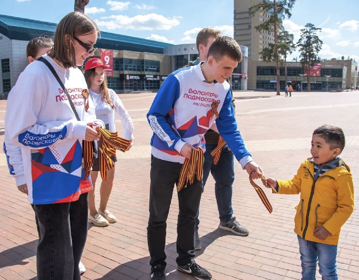 Балашиха, Подмосковье, акции, Георгиевская лента, День Победы, Волонтёры Подмосковья