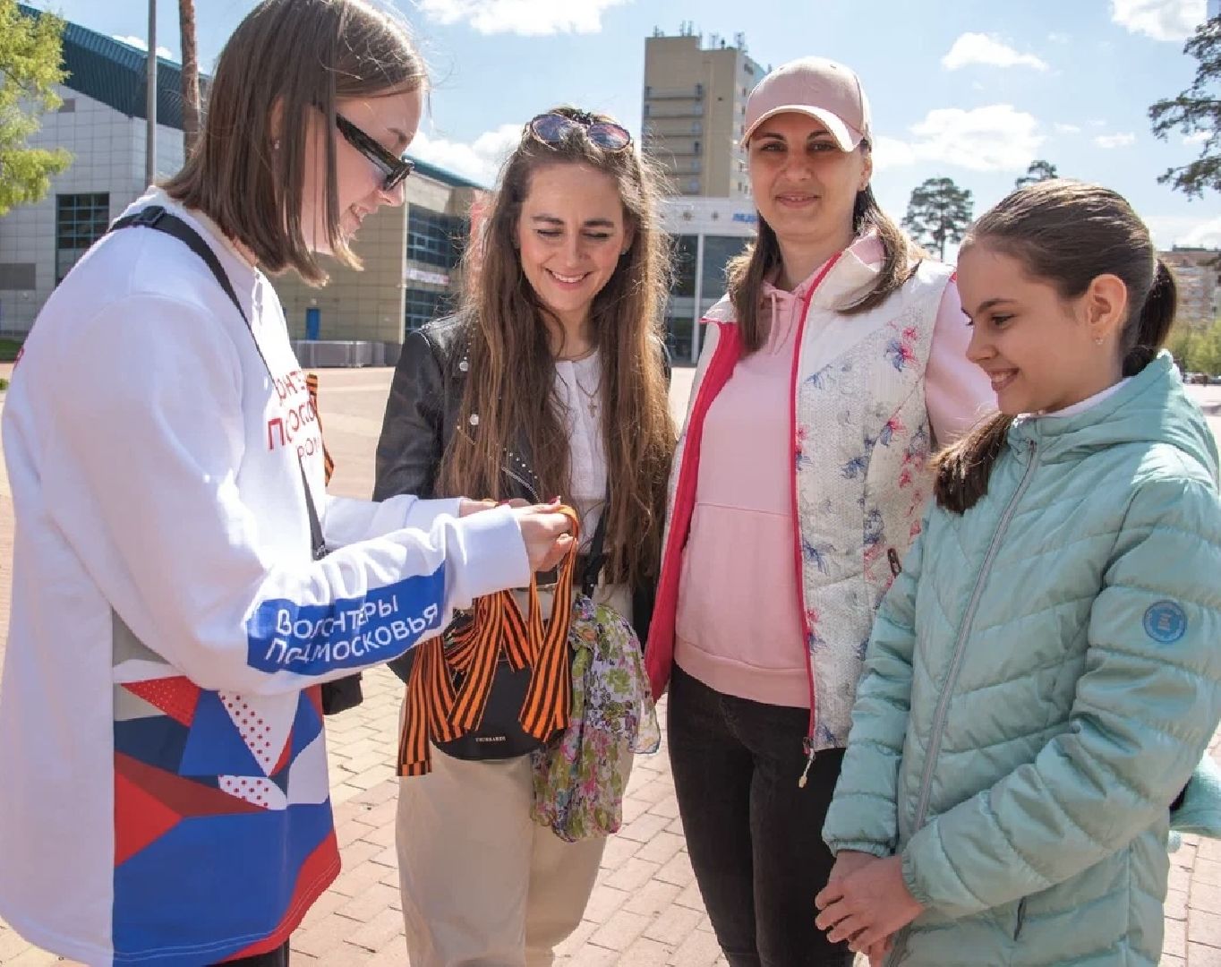 Балашиха, Подмосковье, акции, Георгиевская лента, День Победы, Волонтёры Подмосковья