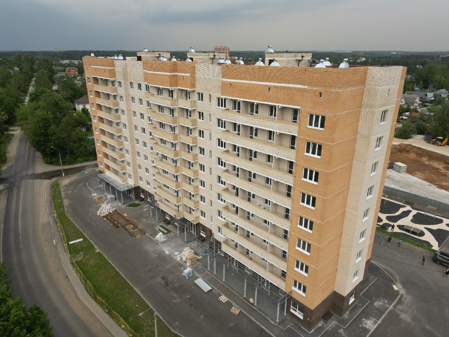 видео с коптера, дом для переселенцев солнечногорск, переселение из аварийного жилья,