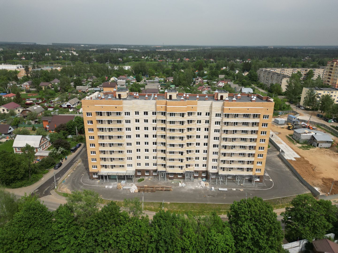 видео с коптера, дом для переселенцев солнечногорск, переселение из аварийного жилья,