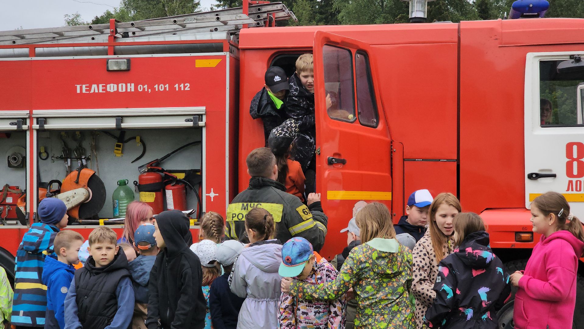 Мастер-класс от пожарных,  Пожарные , Лобня, школьный летний лагерь,пожарная служба,
