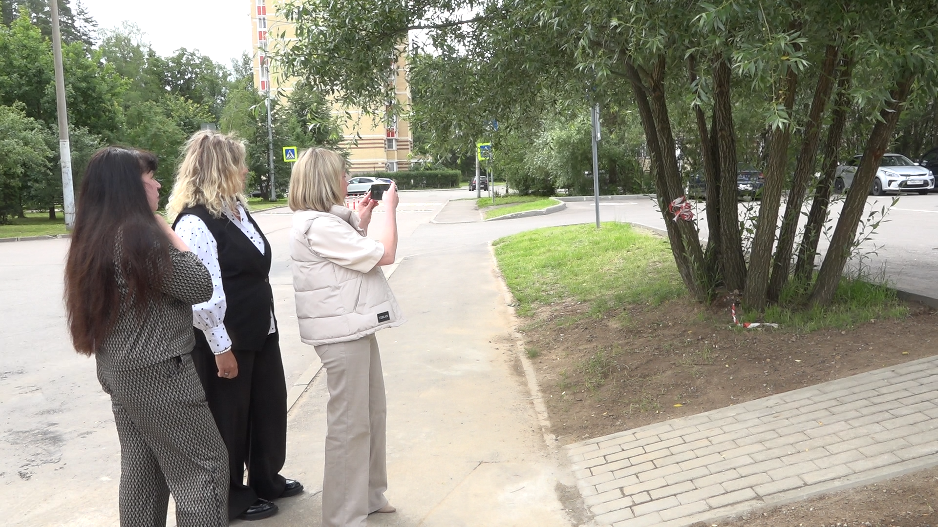 благоустройство территории, микрорайон школьный, власиха школьный, пешеходный тротуар, обход территории,