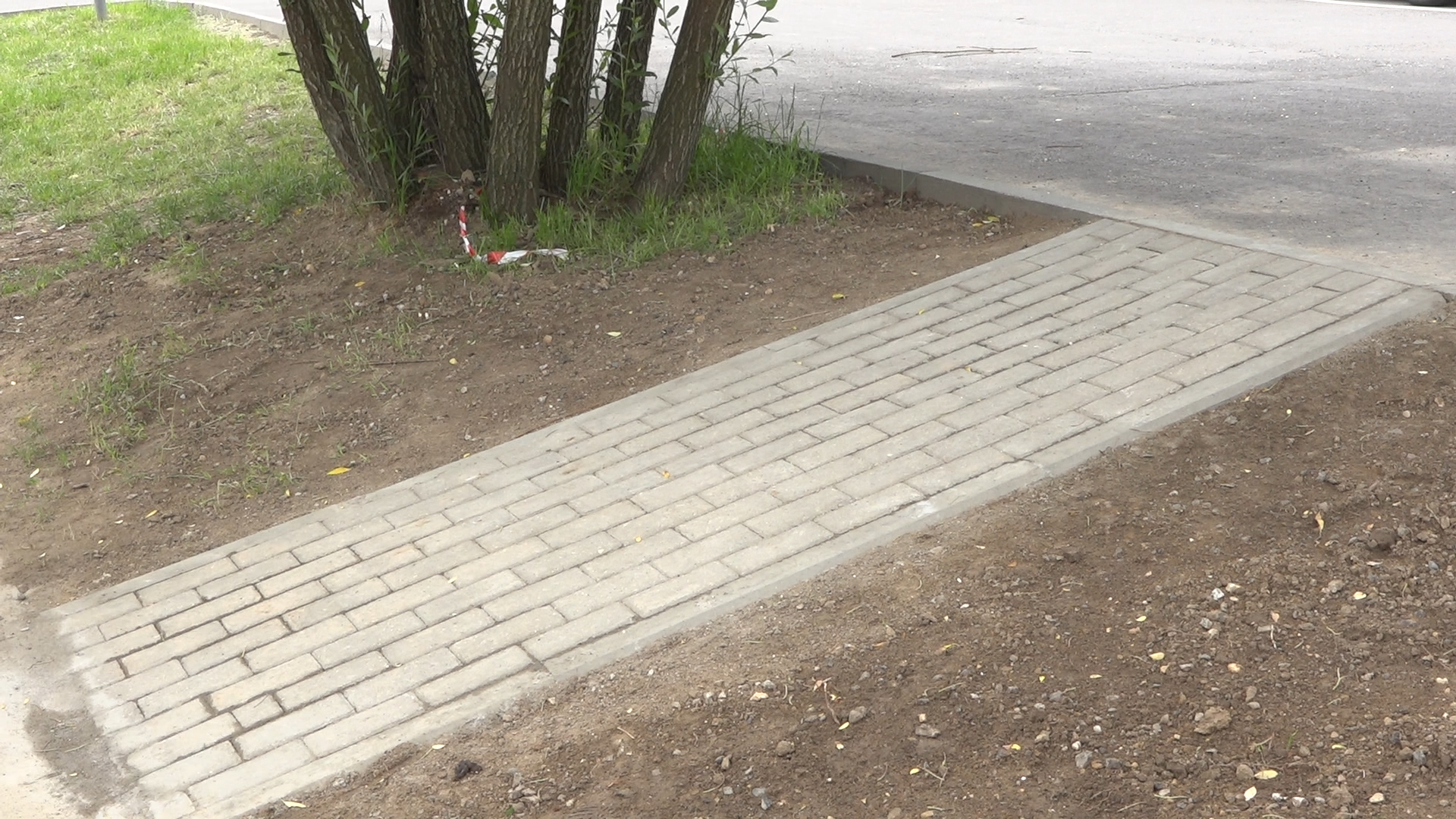 благоустройство территории, микрорайон школьный, власиха школьный, пешеходный тротуар, обход территории,