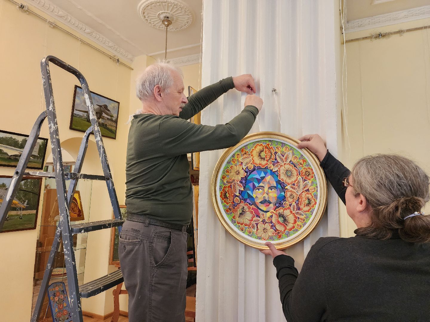 фрязино, художественная выставка, художники подмосковья, культурный центр,
