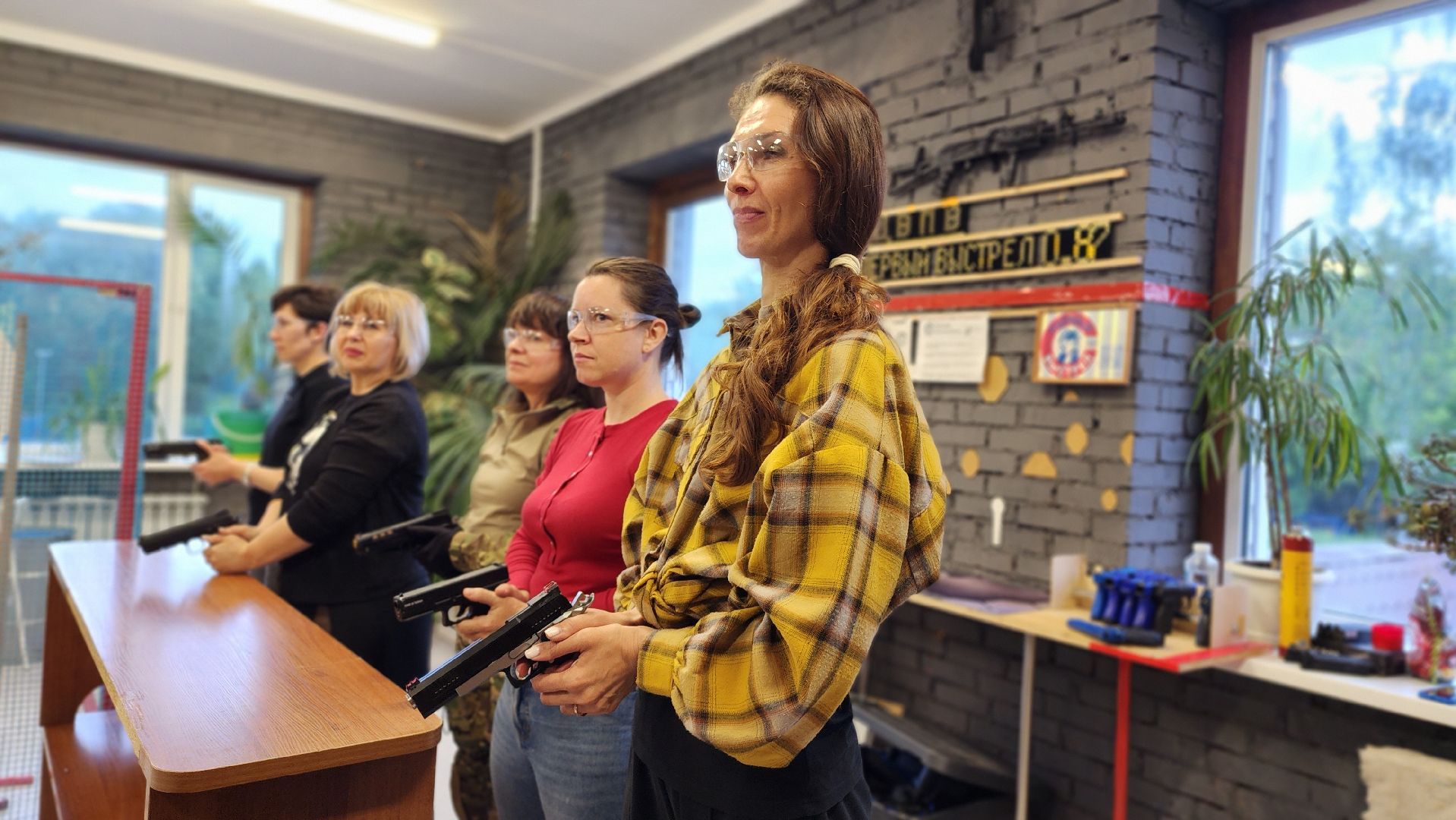 спорт, стрельба, турнир, пневматический пистолет, домодедово, секция, первый выстрел, мишешь, подмосковье,