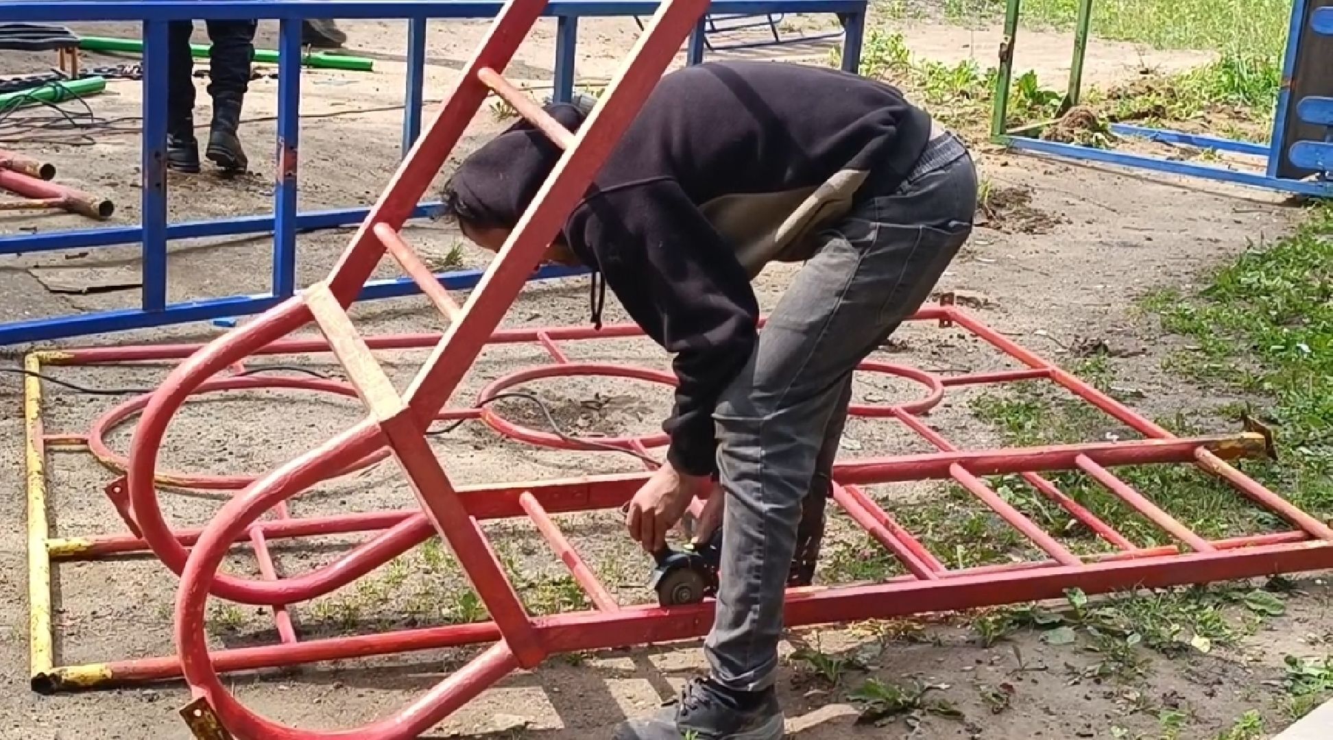 детская  площадка, лобня, двор,