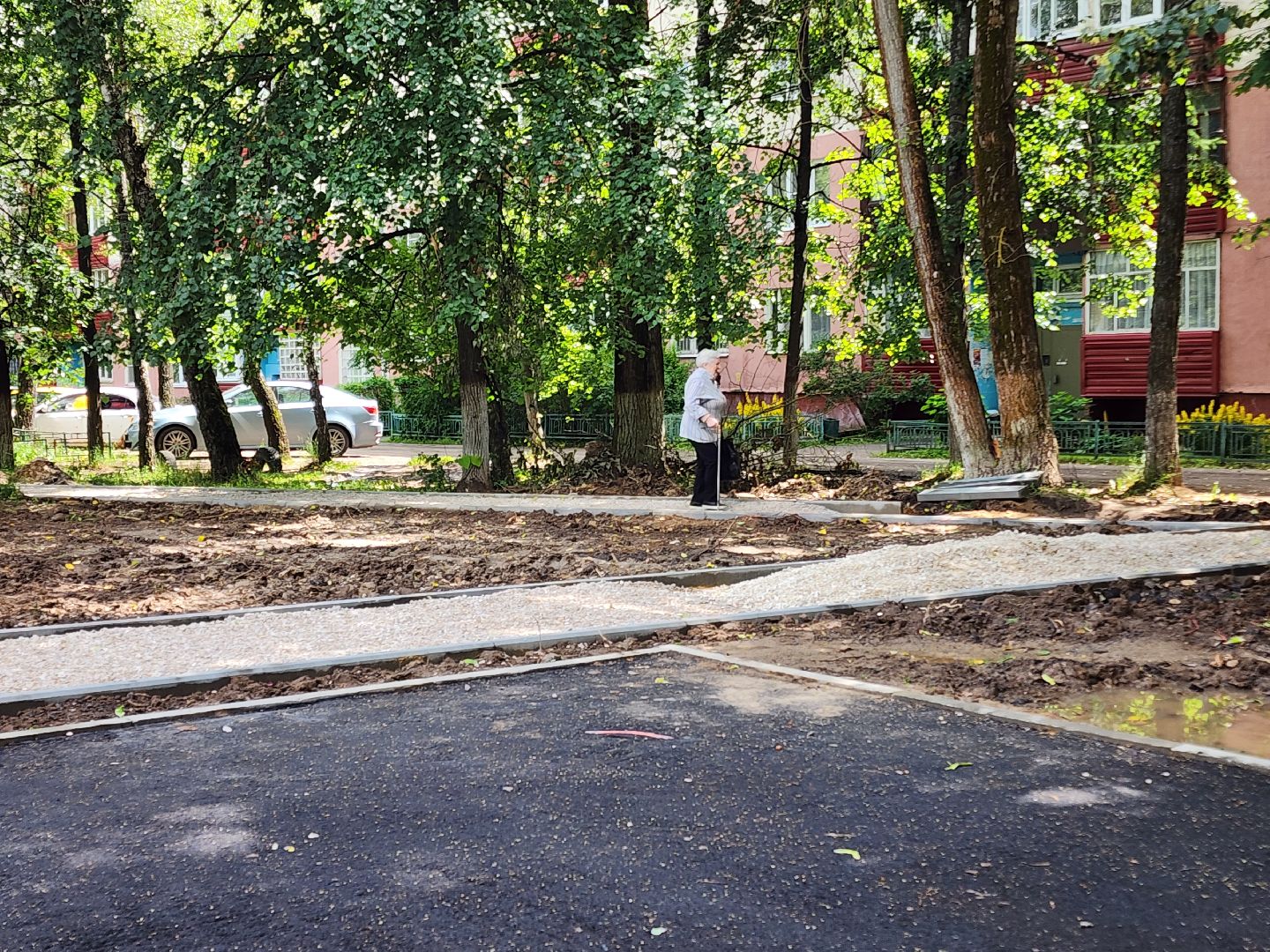 чехов, улица мира, благоустройство двора, пешеходные дорожки, детская игровая площадка, спортивная площадка, воркаут, тренажеры, тротуары, ремонт проездов, госпрограмма московской области, формирование комфортной городской среды,