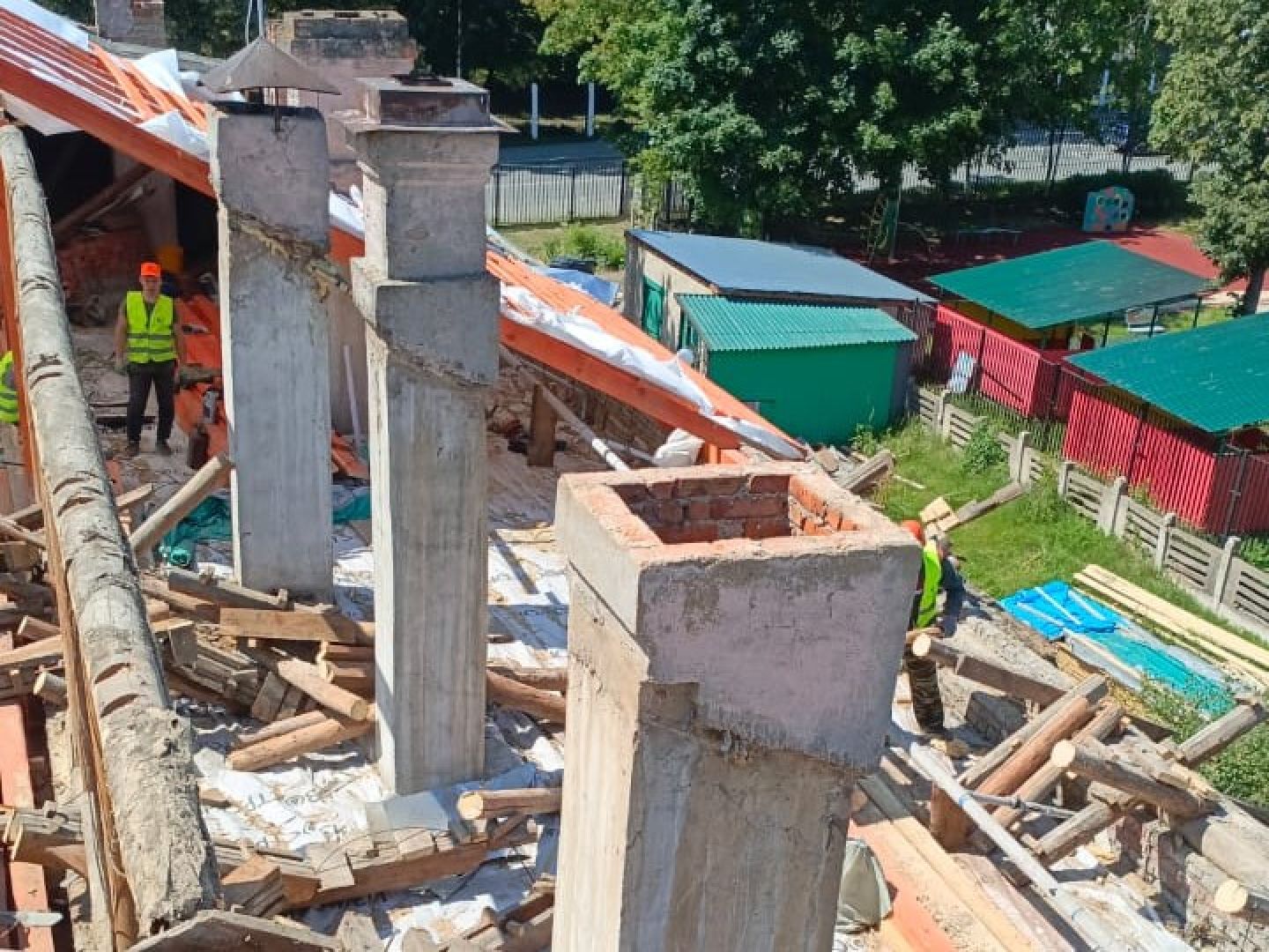 ремонт крыши ,