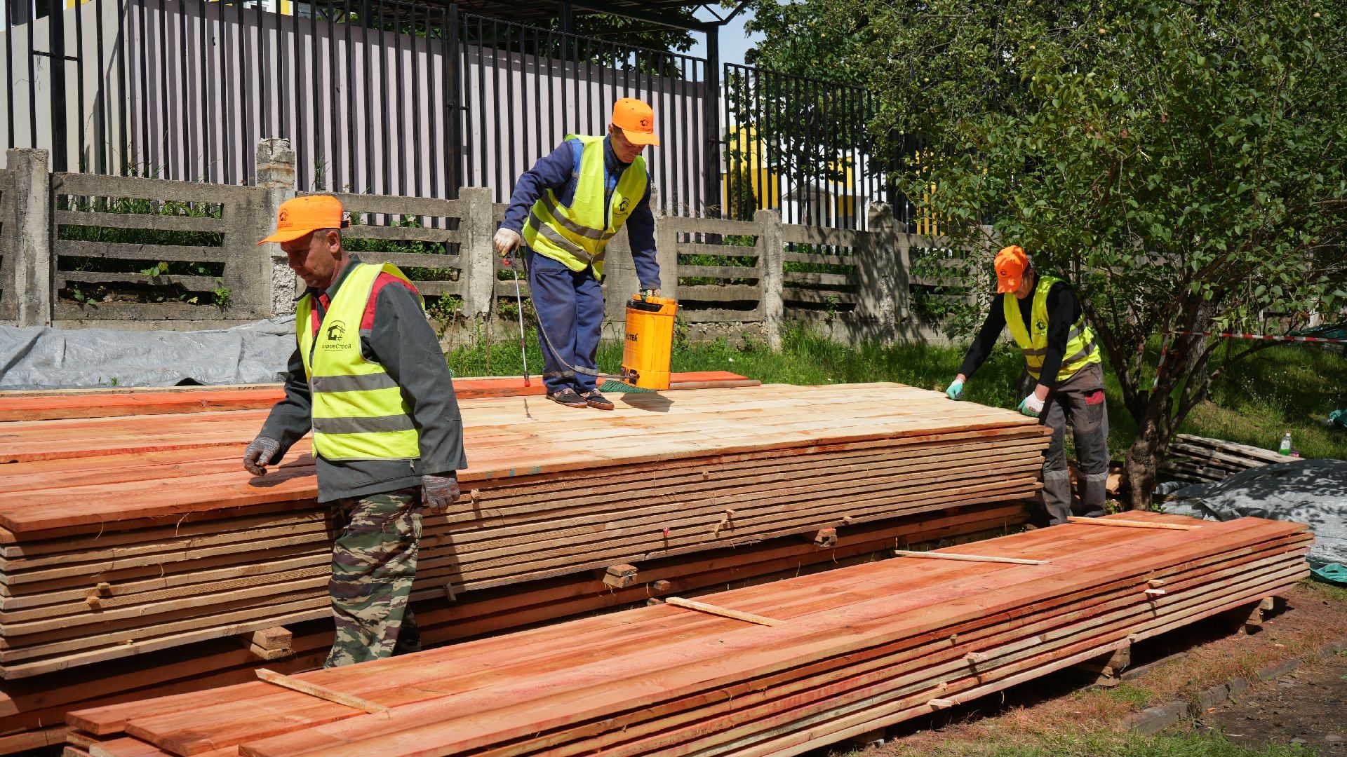 ремонт крыши ,