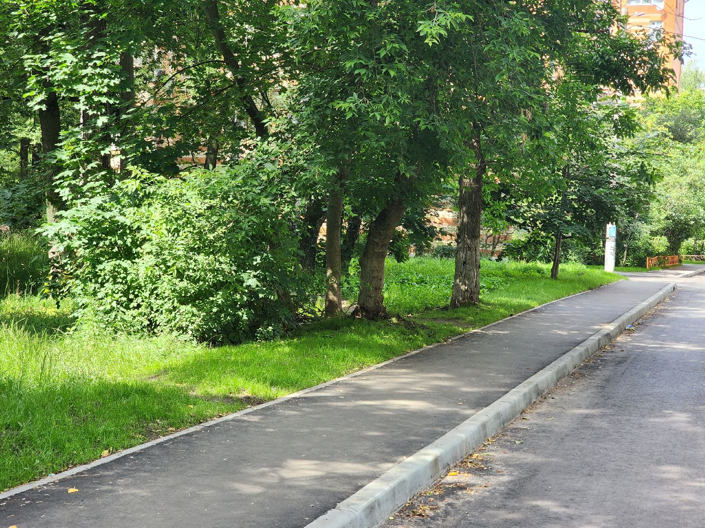 королёв,  благоустройство , обновленный двор на грабина,