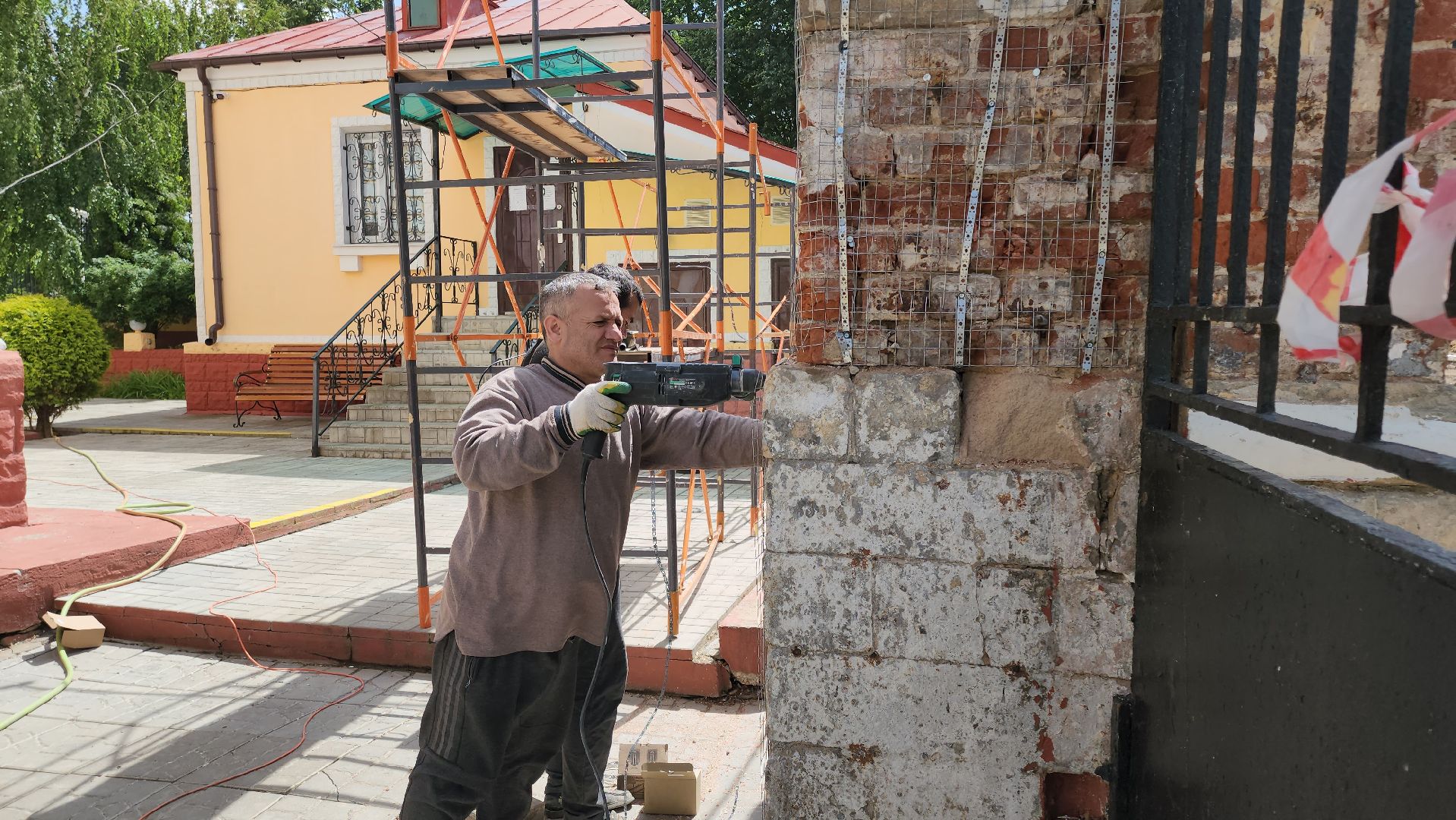 кашира, успенский собор, реставрация , ремонт, входная ворота, историческое сооружение,