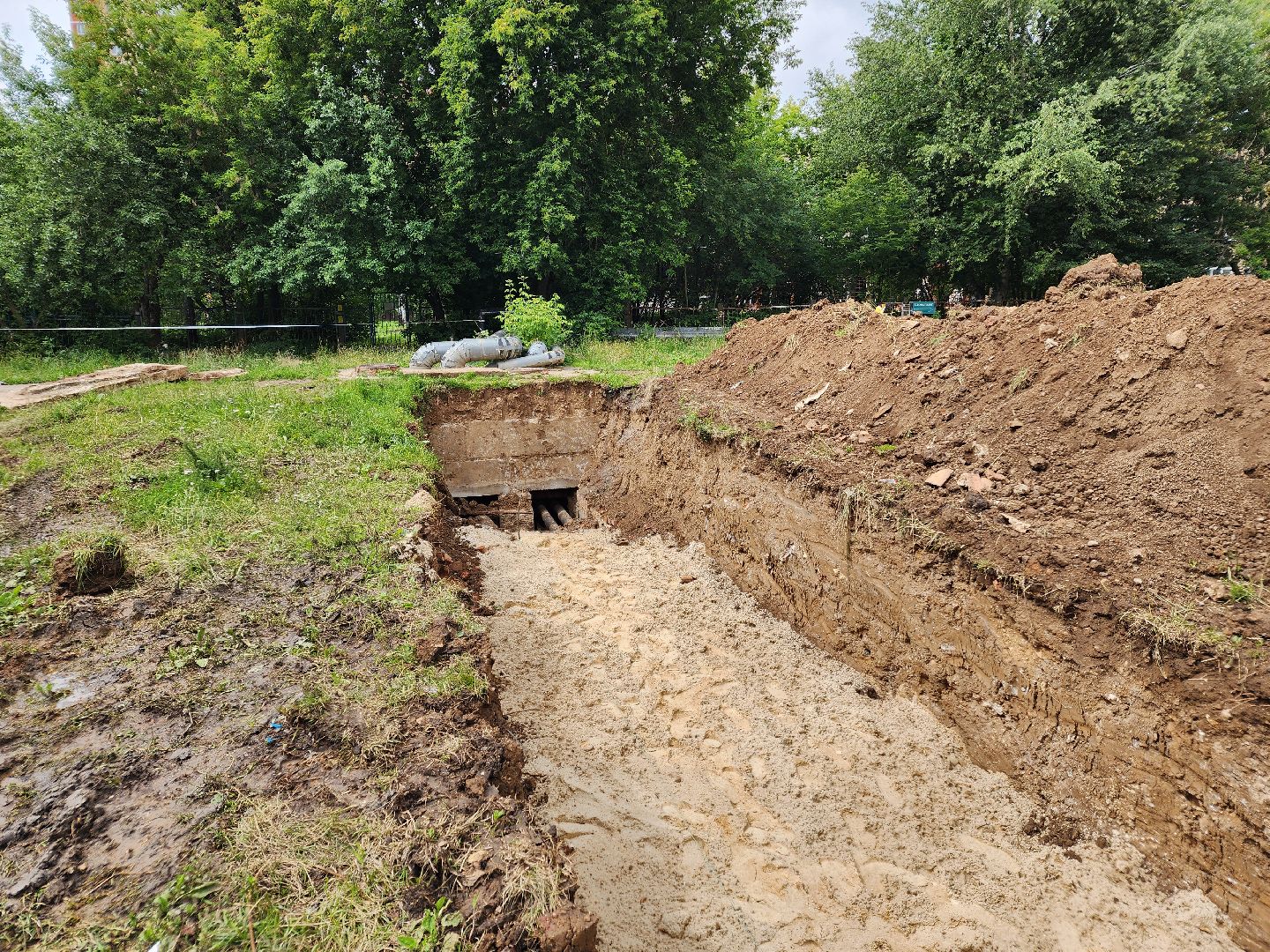 чехов, вишневый бульвар, улица чехова, ремонт теплотрассы, горячее водоснабжение, замена труб, передовая система теплоснабжения, уникальная ППУ изоляция, система контроля, госпрограмма московской области, развитие инженерной инфраструктуры и энергоэффективности,губернатор подмосковья,