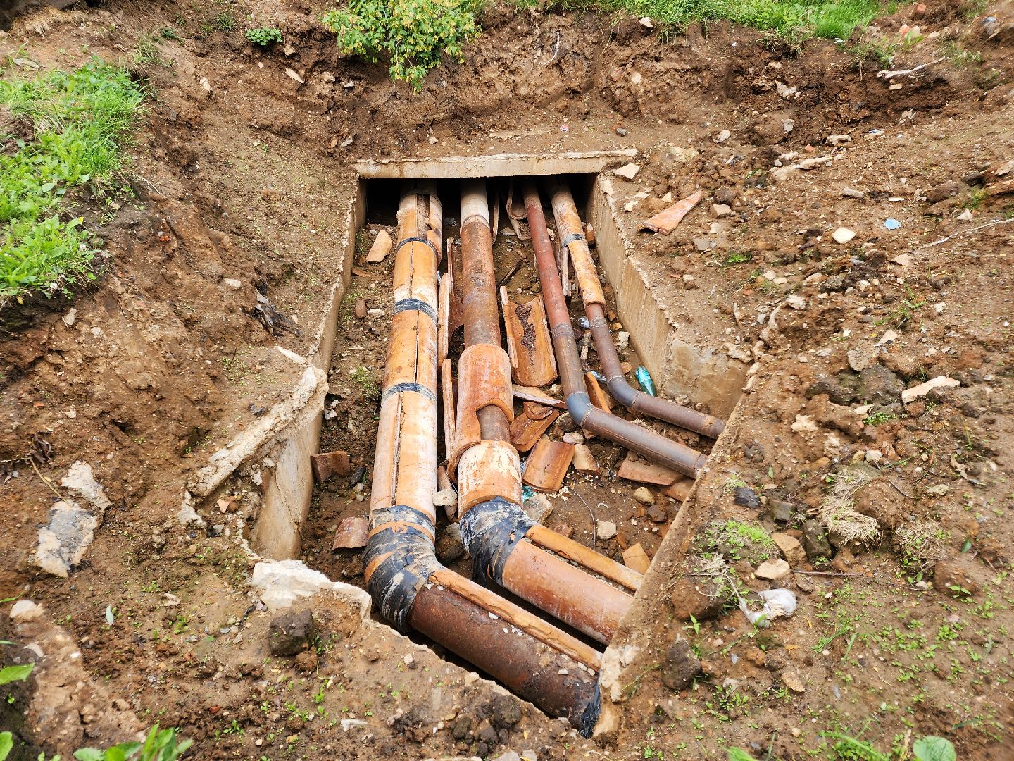 чехов, вишневый бульвар, улица чехова, ремонт теплотрассы, горячее водоснабжение, замена труб, передовая система теплоснабжения, уникальная ППУ изоляция, система контроля, госпрограмма московской области, развитие инженерной инфраструктуры и энергоэффективности,губернатор подмосковья,