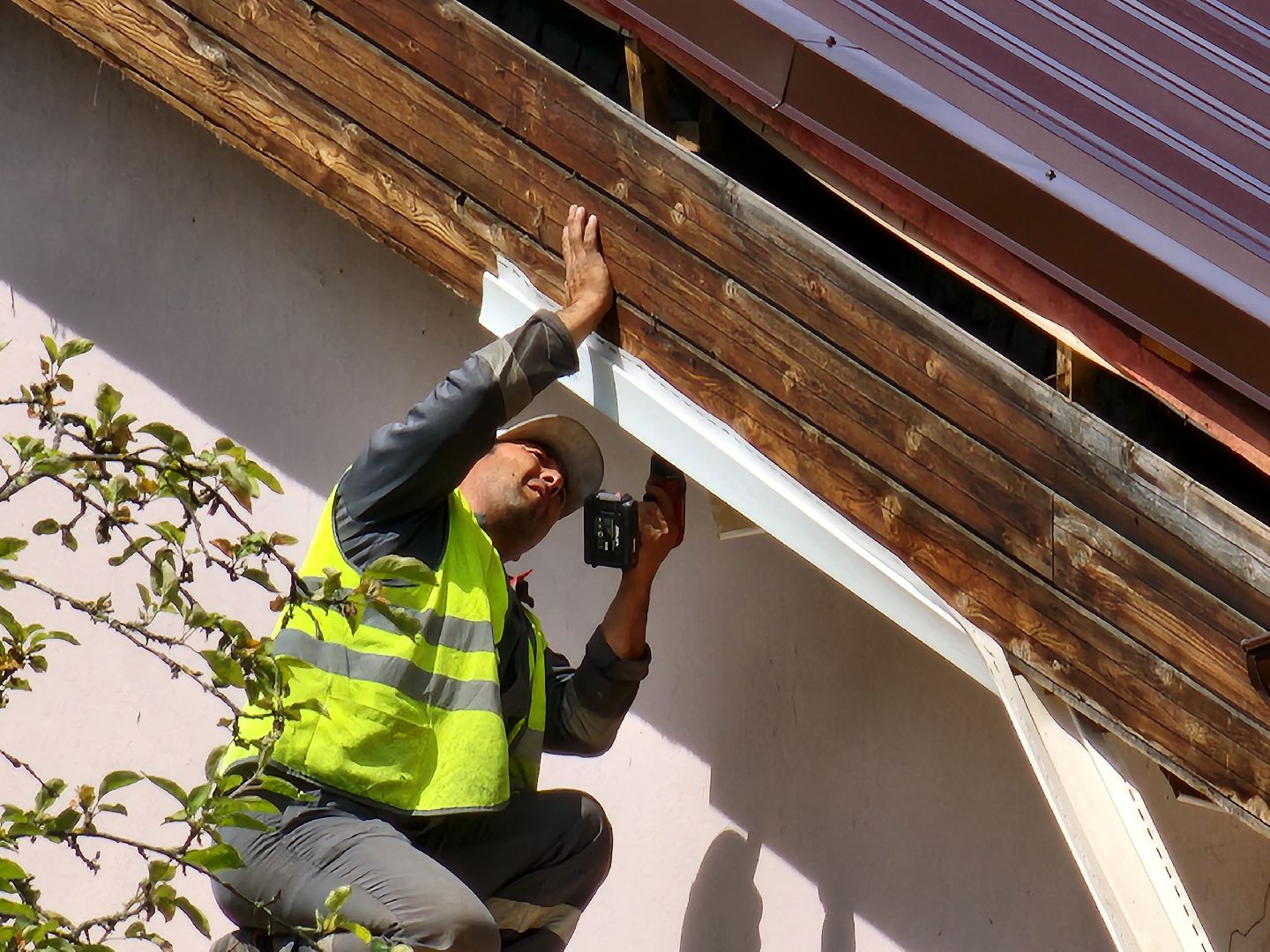 чехов, улица пионерская 2, взрослая поликлиника, текущий ремонт, замена кровли, ремонт крыши, реконструкция, демонтажные работы, фасадные работы, кровельные работы, инженерные сети, благоустройство территории,