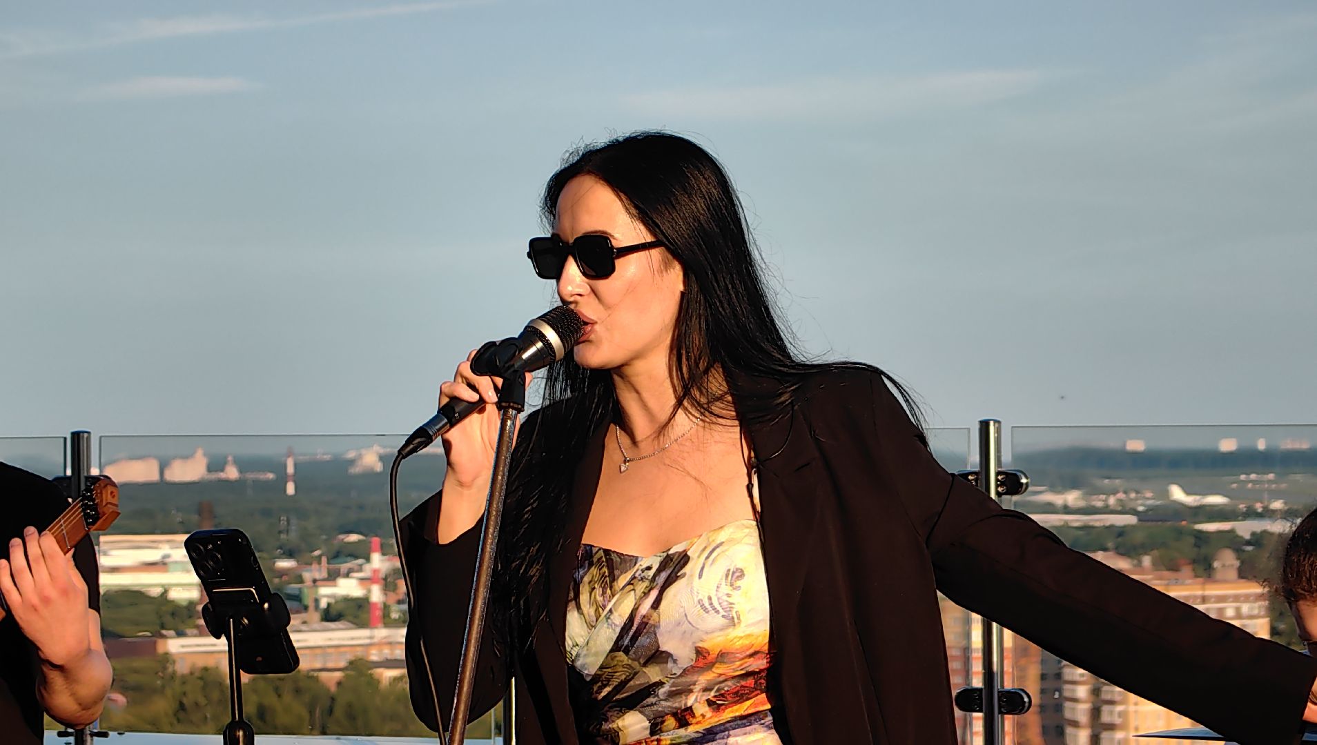 концерт, жилой комплекс, дом, соседи,