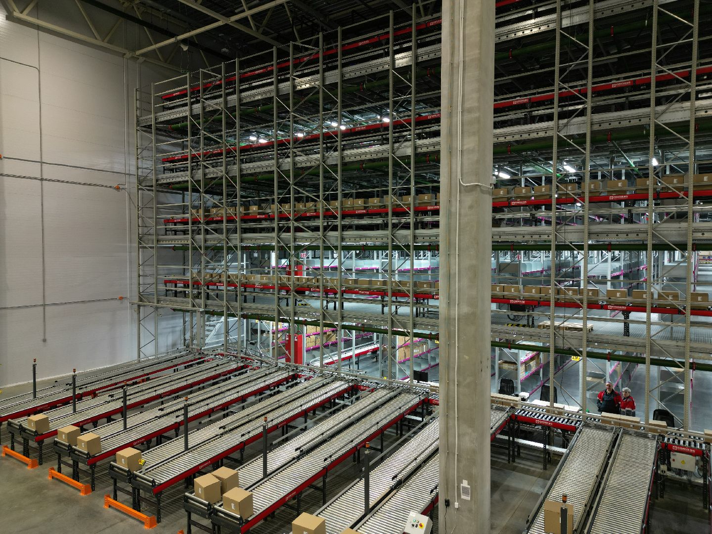 видео с коптера, роботизированный  распределительный центр, магнит в подольске, Роборука в магните подольск,