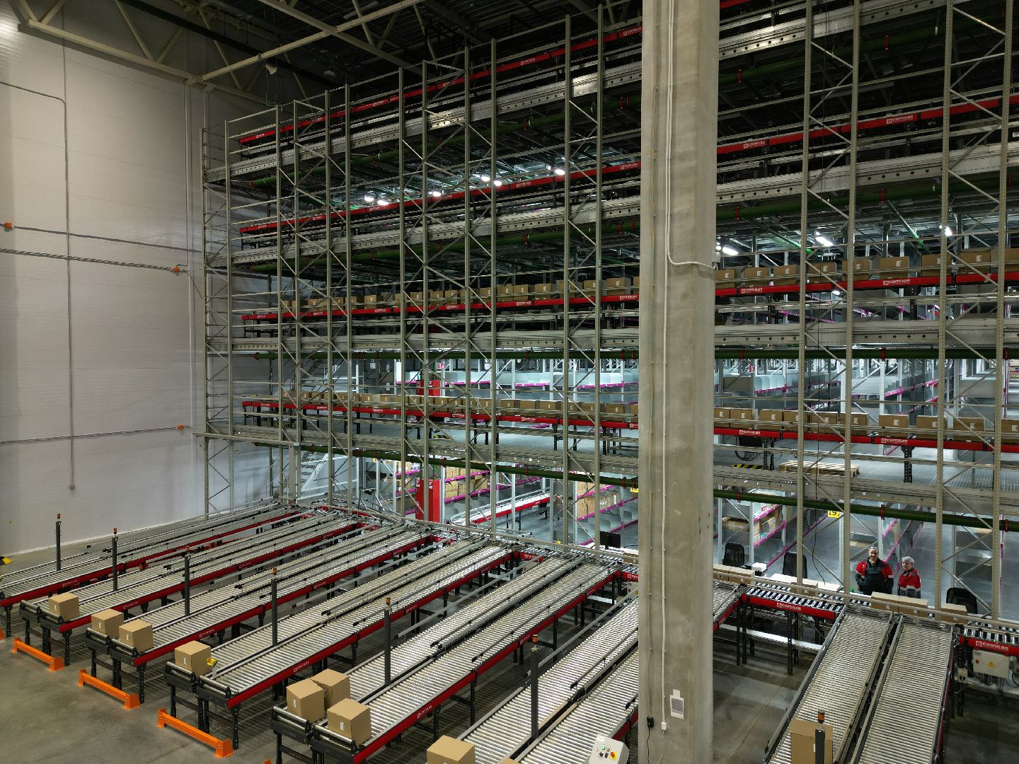 видео с коптера, роботизированный  распределительный центр, магнит в подольске, Роборука в магните подольск,