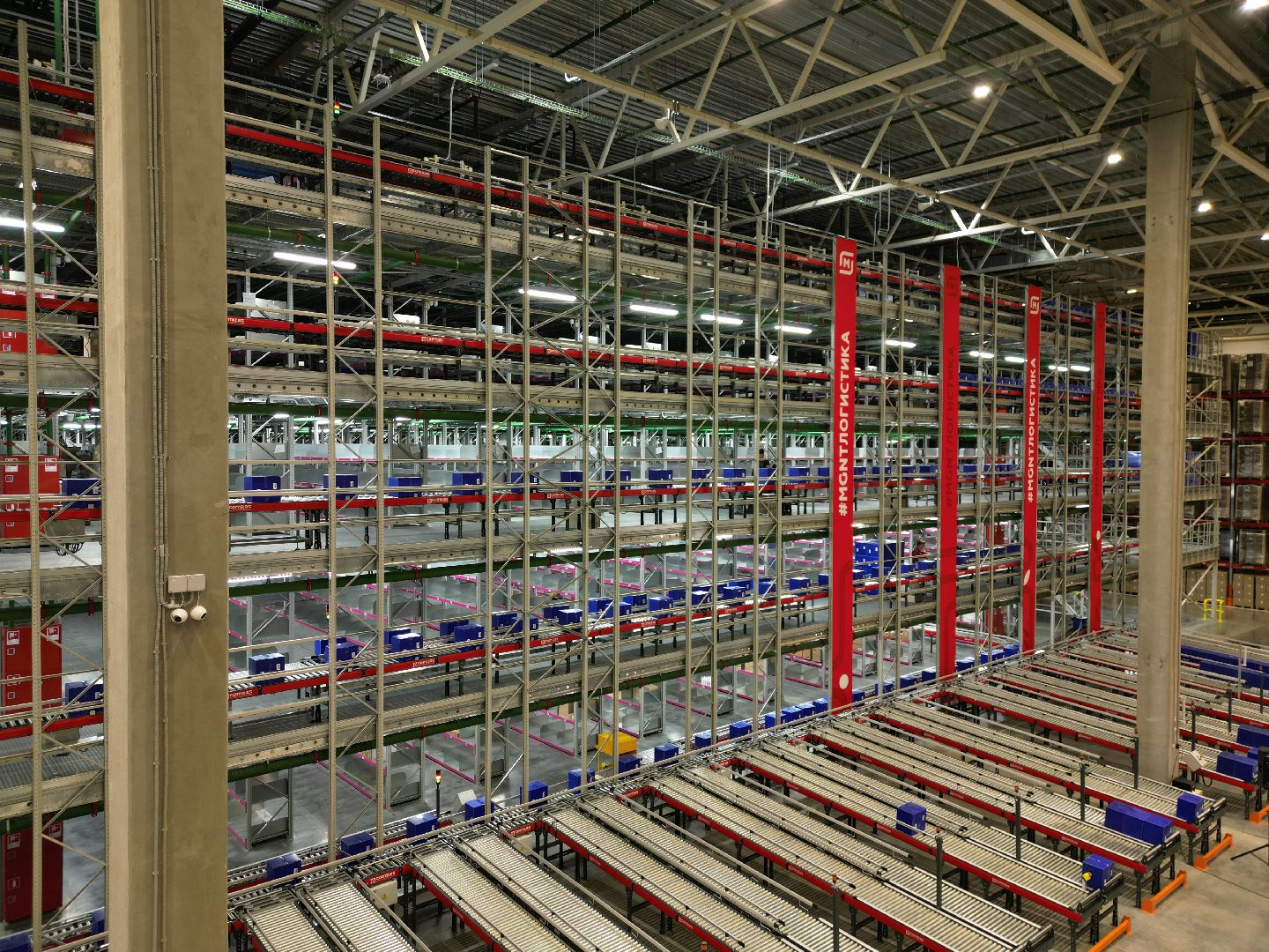 видео с коптера, роботизированный  распределительный центр, магнит в подольске, Роборука в магните подольск,