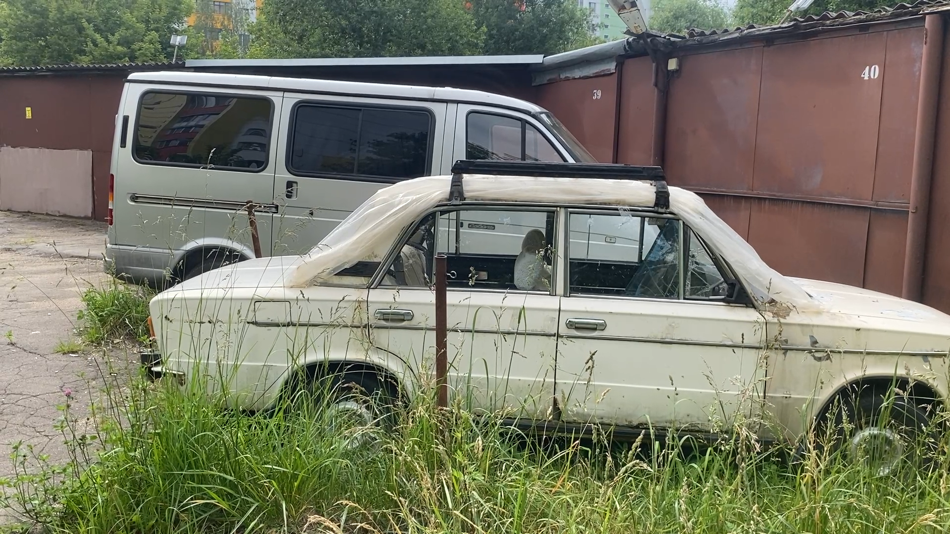 автохлам, брошенный автомобиль, бесхозный автотранспорт, власиха солнечный, эвакуация автомобиля,