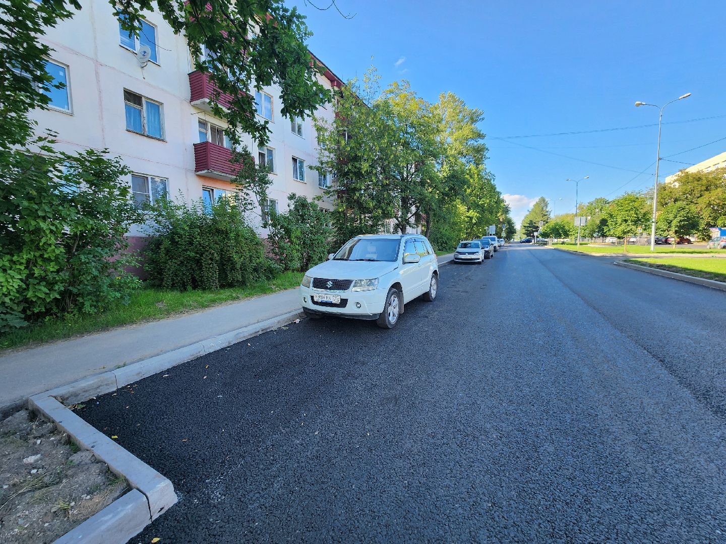 чехов, улица молодежная, ремонт дороги, замена покрытия, дорожный ремонт, новые бордюры, госпрограмма московской области, развитие дорожного комплекса,