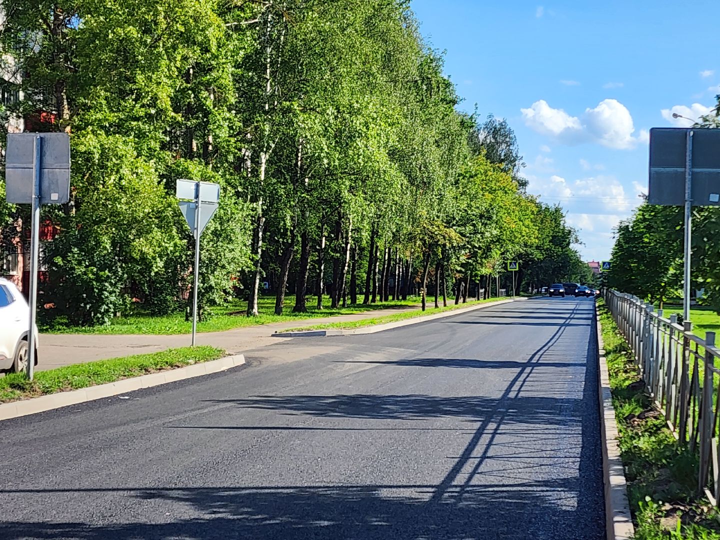 чехов, улица молодежная, ремонт дороги, замена покрытия, дорожный ремонт, новые бордюры, госпрограмма московской области, развитие дорожного комплекса,