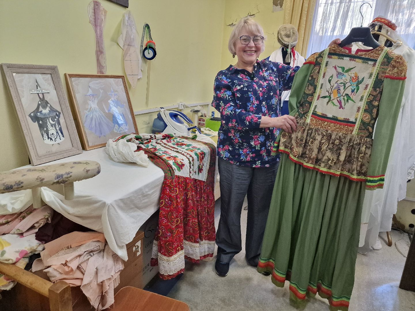 дубна, дкоктябрь, художникпокостюмам,