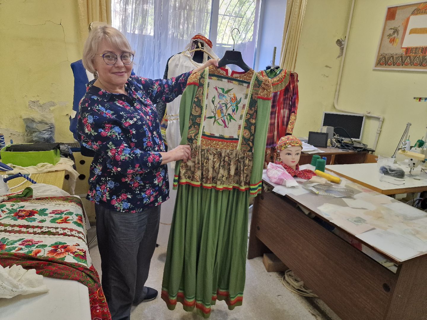 дубна, дкоктябрь, художникпокостюмам,