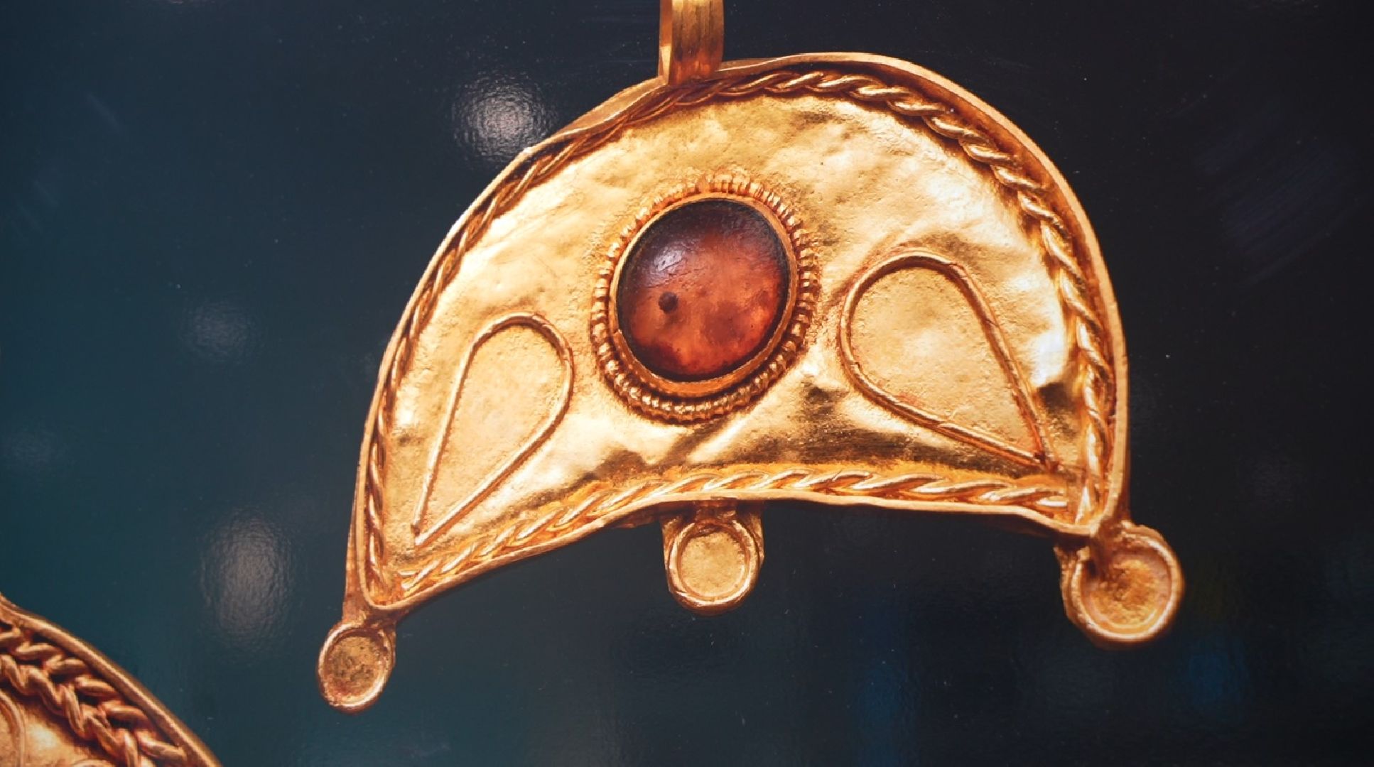 аэропорт Домодедово, фотовыставка, археологические находки