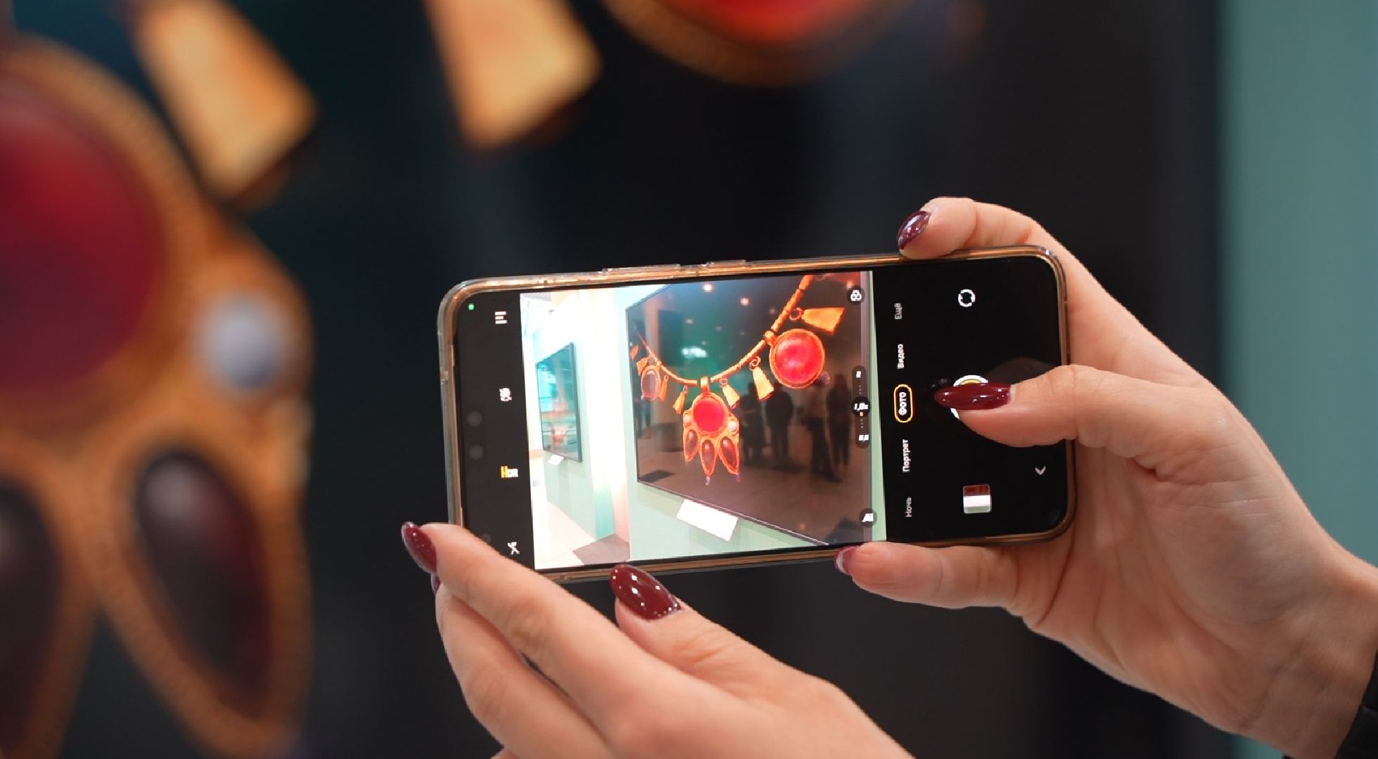 аэропорт Домодедово, фотовыставка, археологические находки