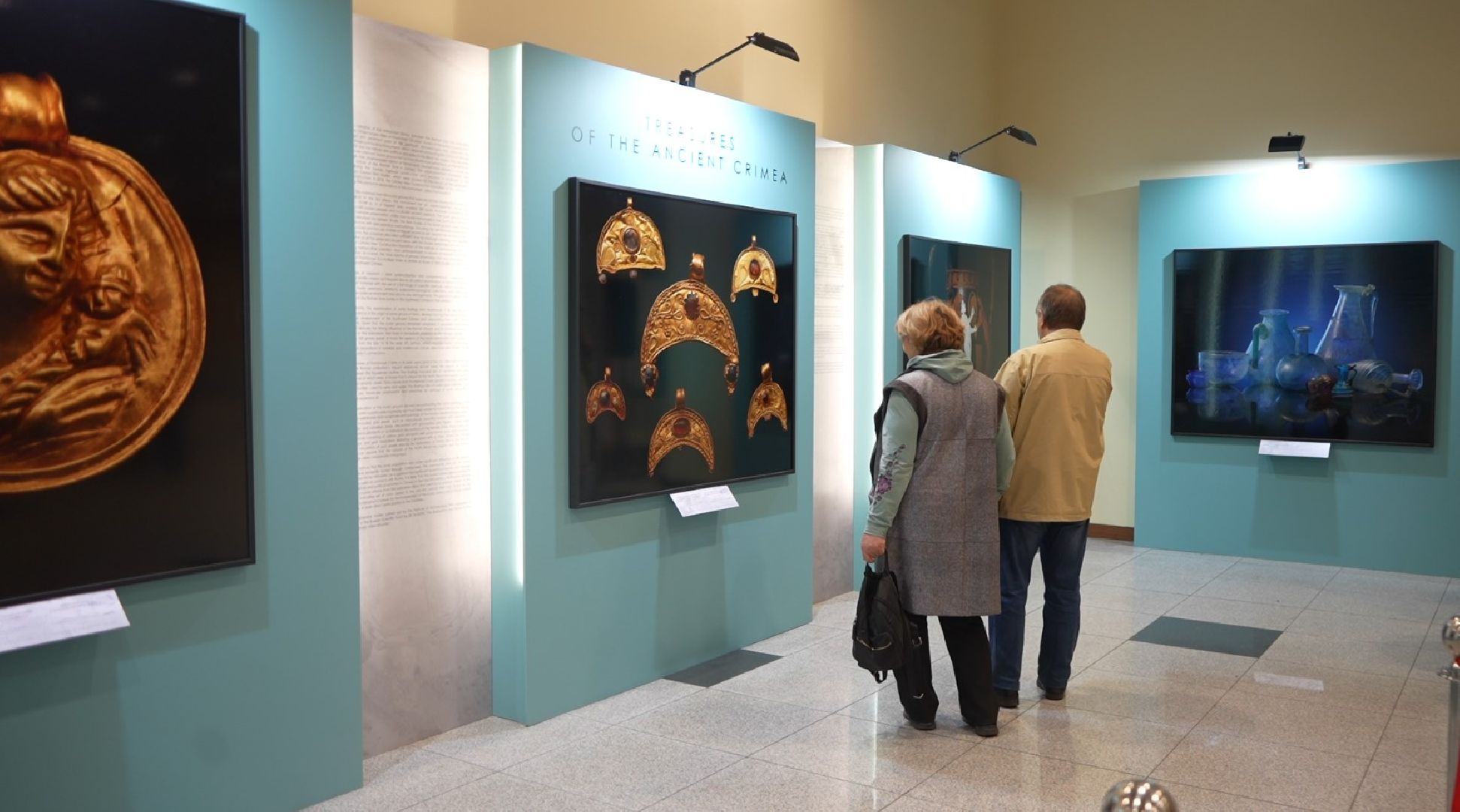 аэропорт Домодедово, фотовыставка, археологические находки