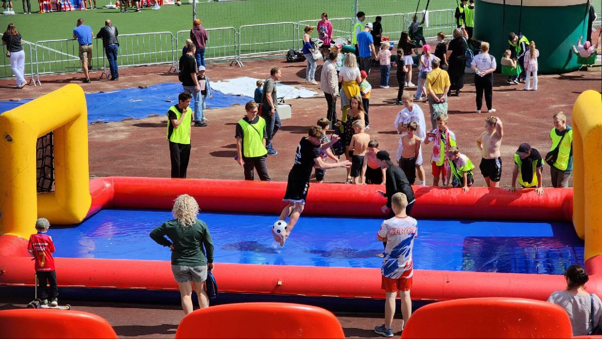 Дмитров, Проект Выходи во двор, Локомотив, Спартак,