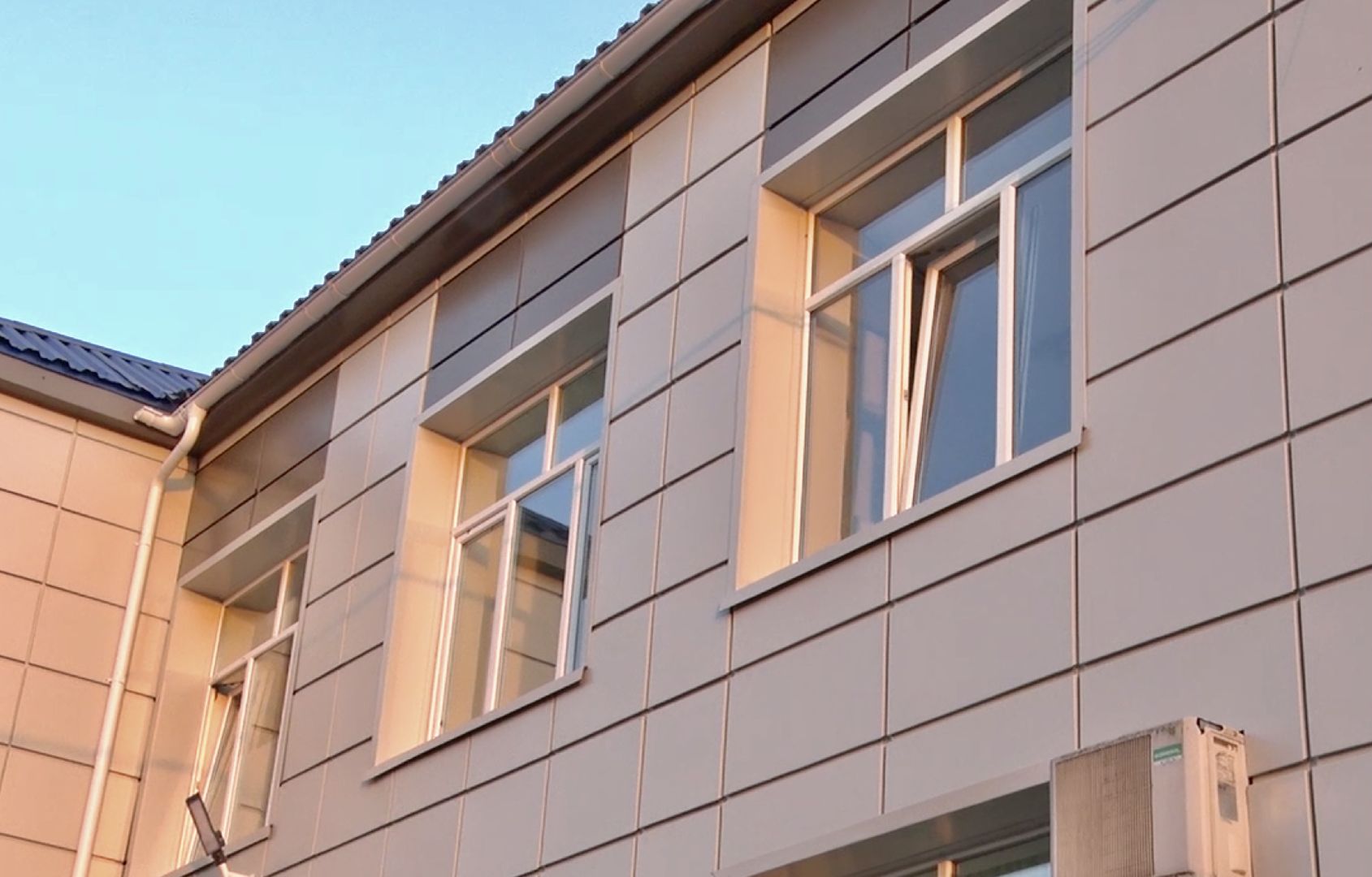 Клин, медицина, ремонт, люди