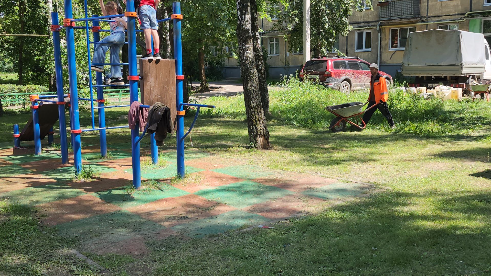серпухов, улица горького, детская площадка,