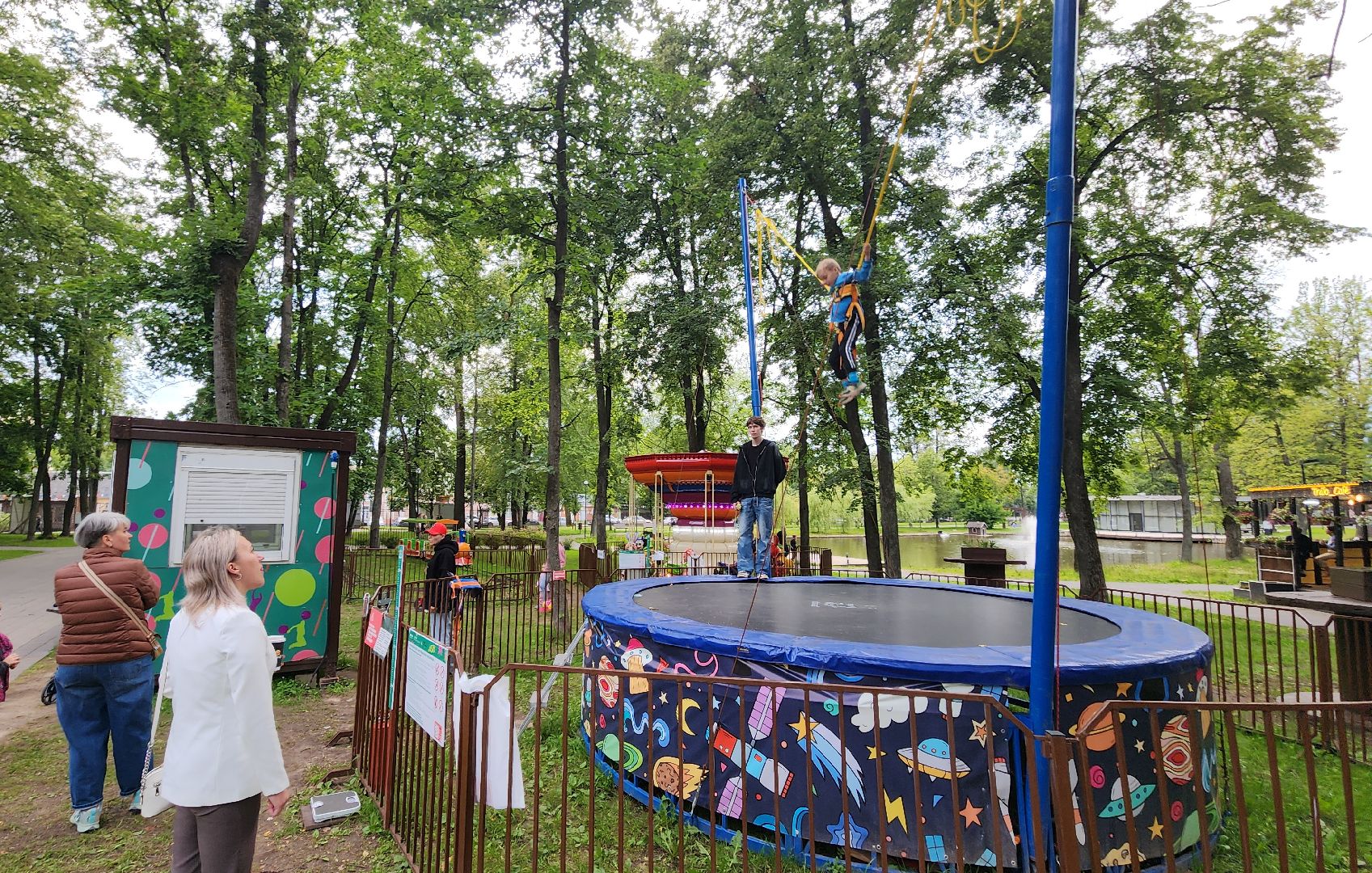 серпухов, подмосковье, аттракцион, парки подмосковья, парк имени олега степанова,