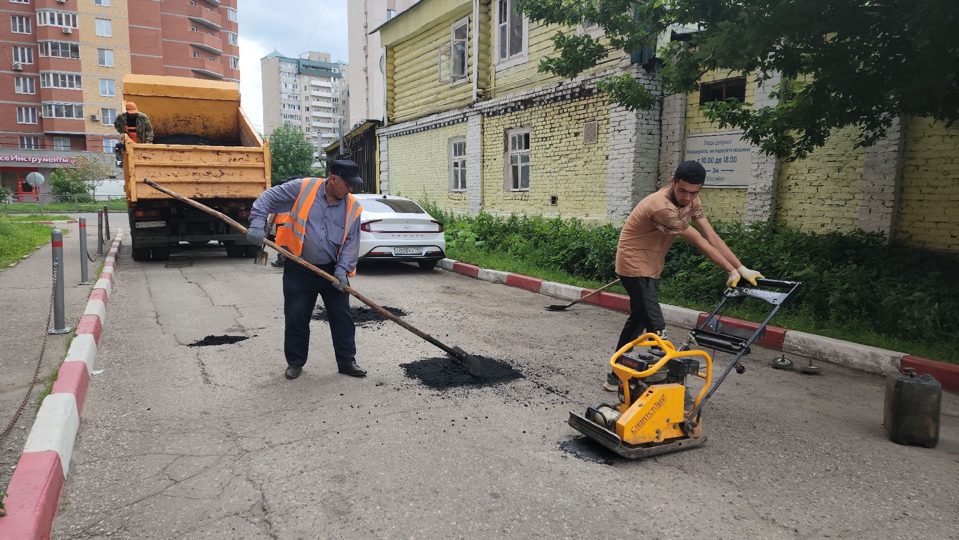 ивантеевка, вертикалки, ямочный ремонт, коммунальная служба,асфальтирование дворов,рабочие,добродел,жкх,благоустройство,