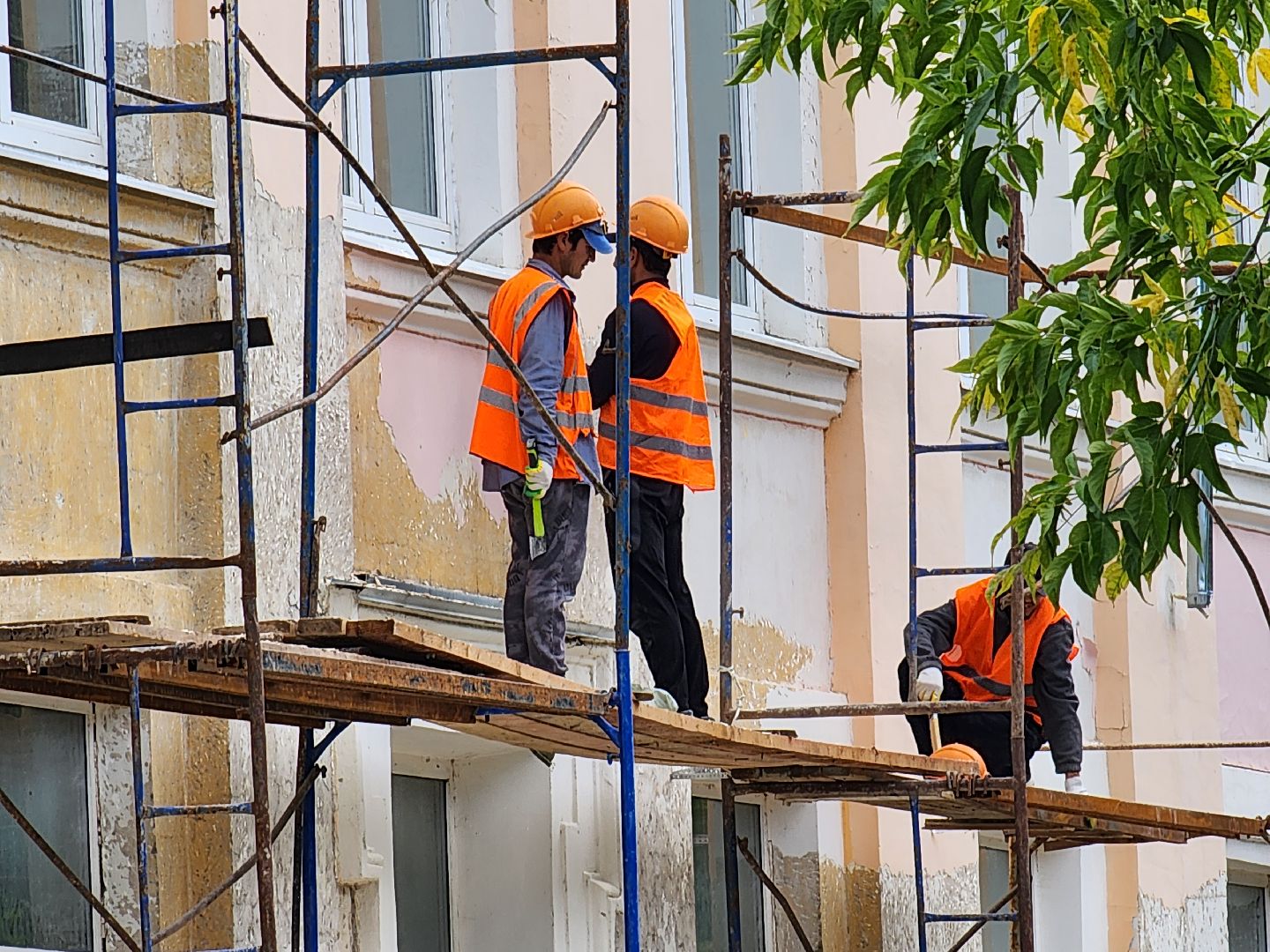 чехов, улица чехова 28, детская школа искусств, капитальный ремонт, реконструкция, обновление, фасадные работы, наружная отделка, внутренние перегородки, инженерные сети, окна и двери, замена кровли, госпрограмма московской области,