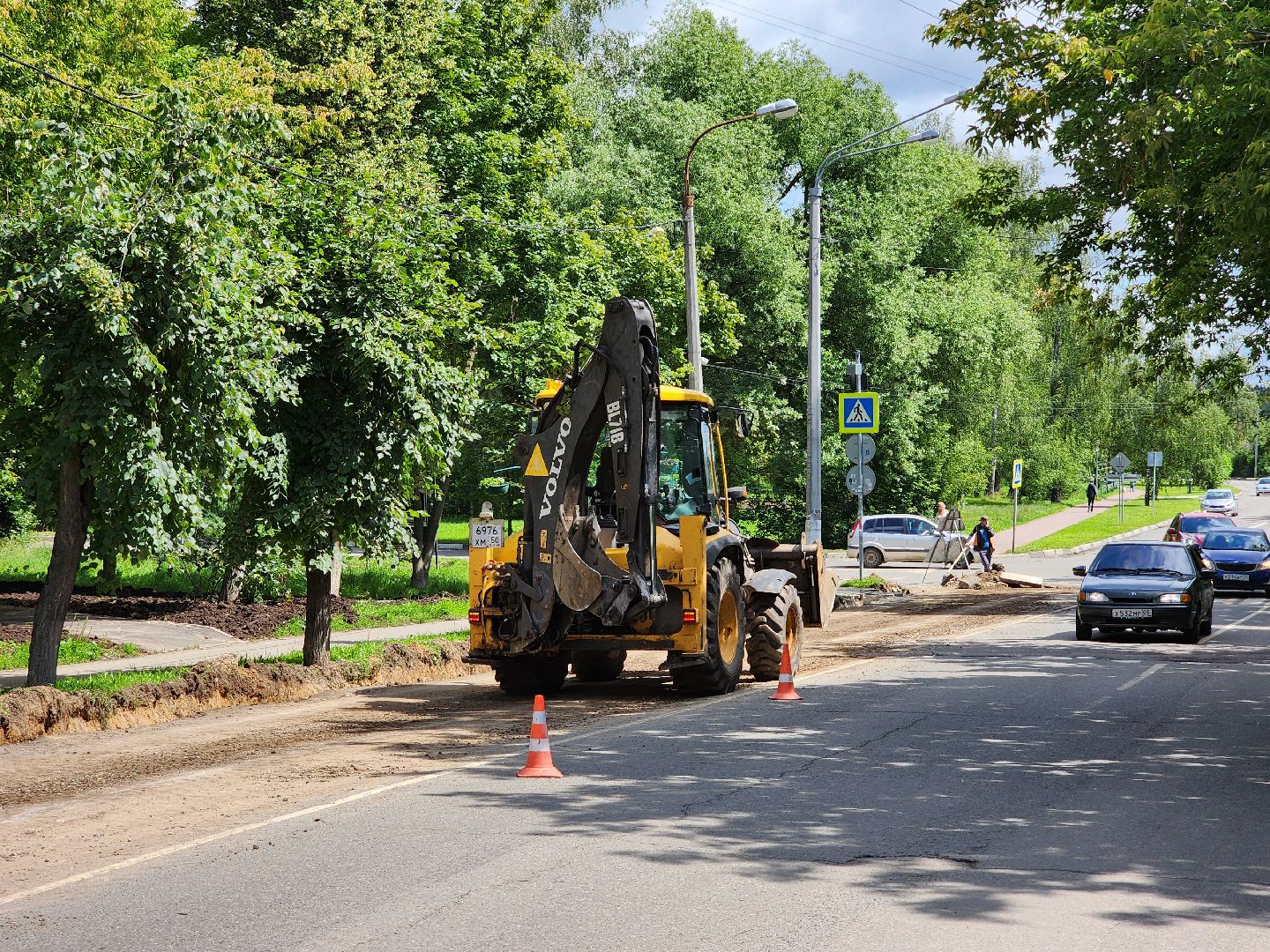 чехов, улица мира, дорожный ремонт , капремонт проезжей части , новые бордюры, автостоянки, парковочные карманы , тротуары, обновление, госпрограмма московской области, развитие дорожной инфраструктуры,