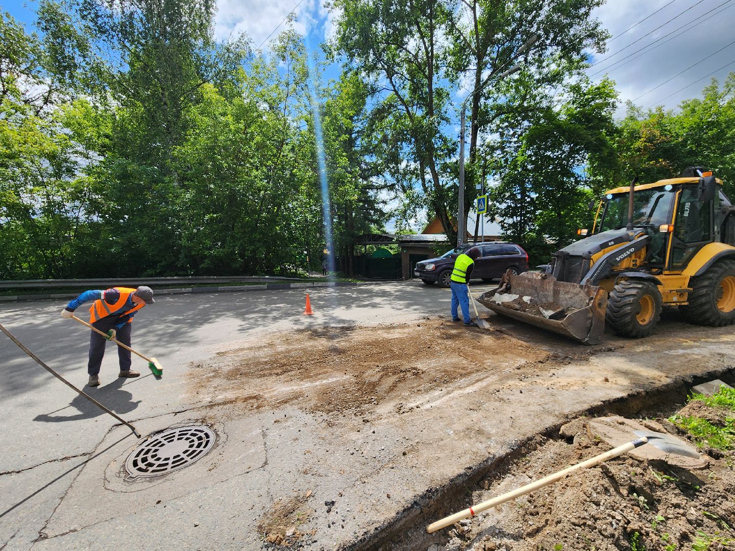 чехов, улица мира, дорожный ремонт , капремонт проезжей части , новые бордюры, автостоянки, парковочные карманы , тротуары, обновление, госпрограмма московской области, развитие дорожной инфраструктуры,