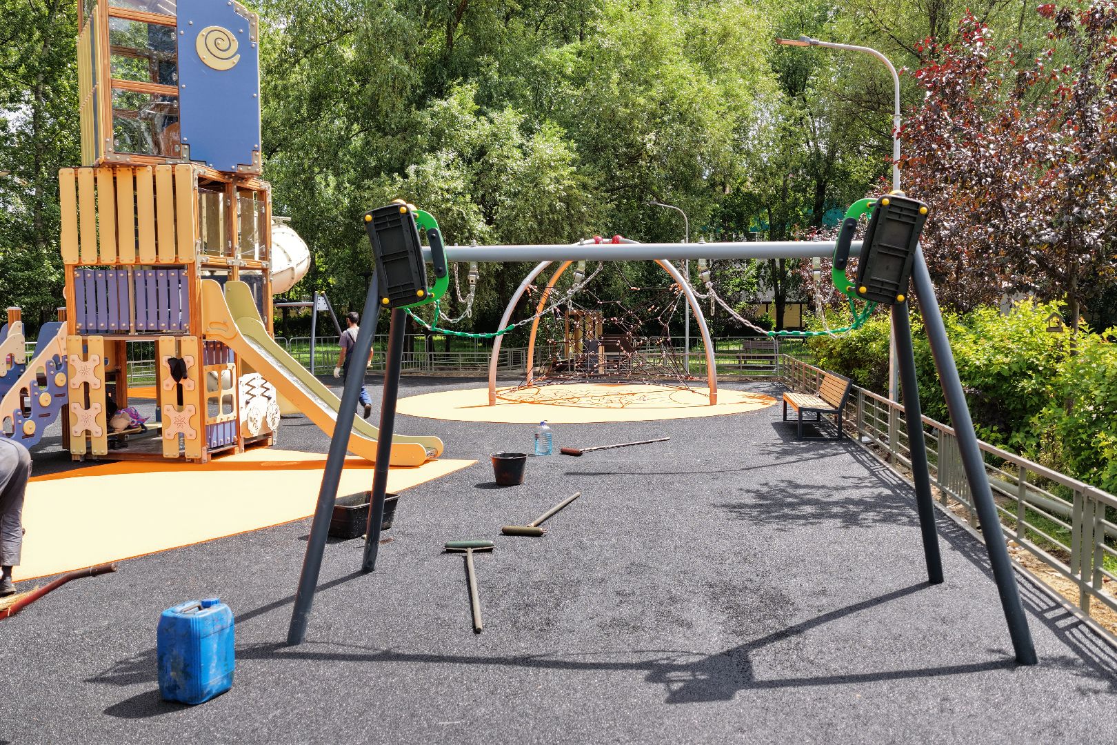 видео с коптера, парк фабричный пруд реутов, благоустройство реутов, игровая зона в парке ,