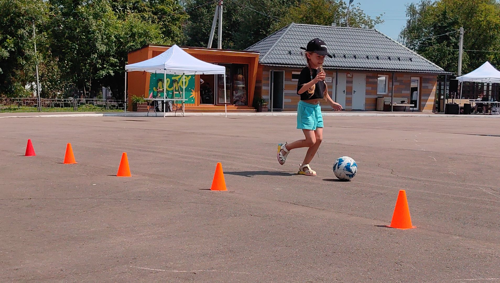 состязания, парк, квест, рисунки, мелки, семья,