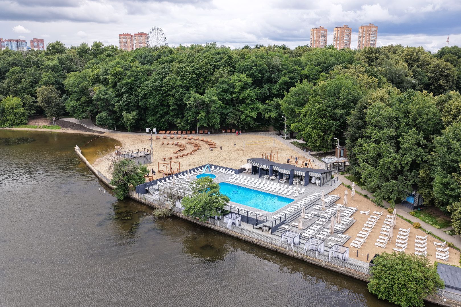 видео с коптера, пляжная зона в химках, парк имени льва толстого, лето в подмосковье,